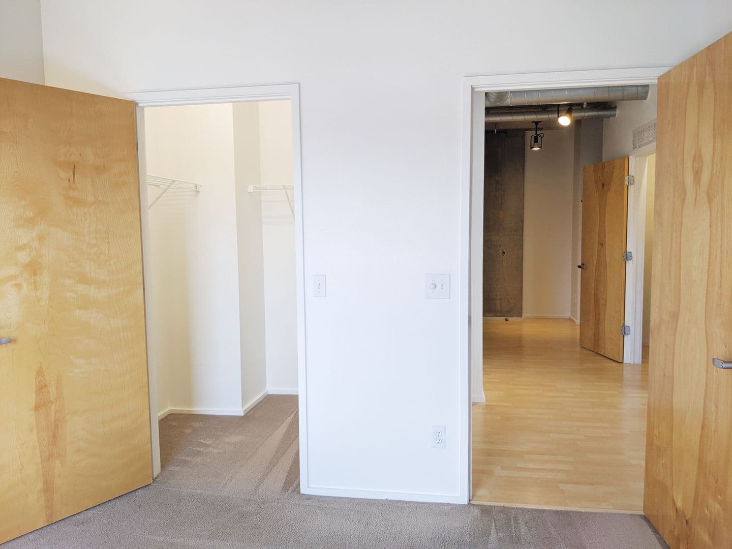 Bloomington Apartment: 212 N Morton St
