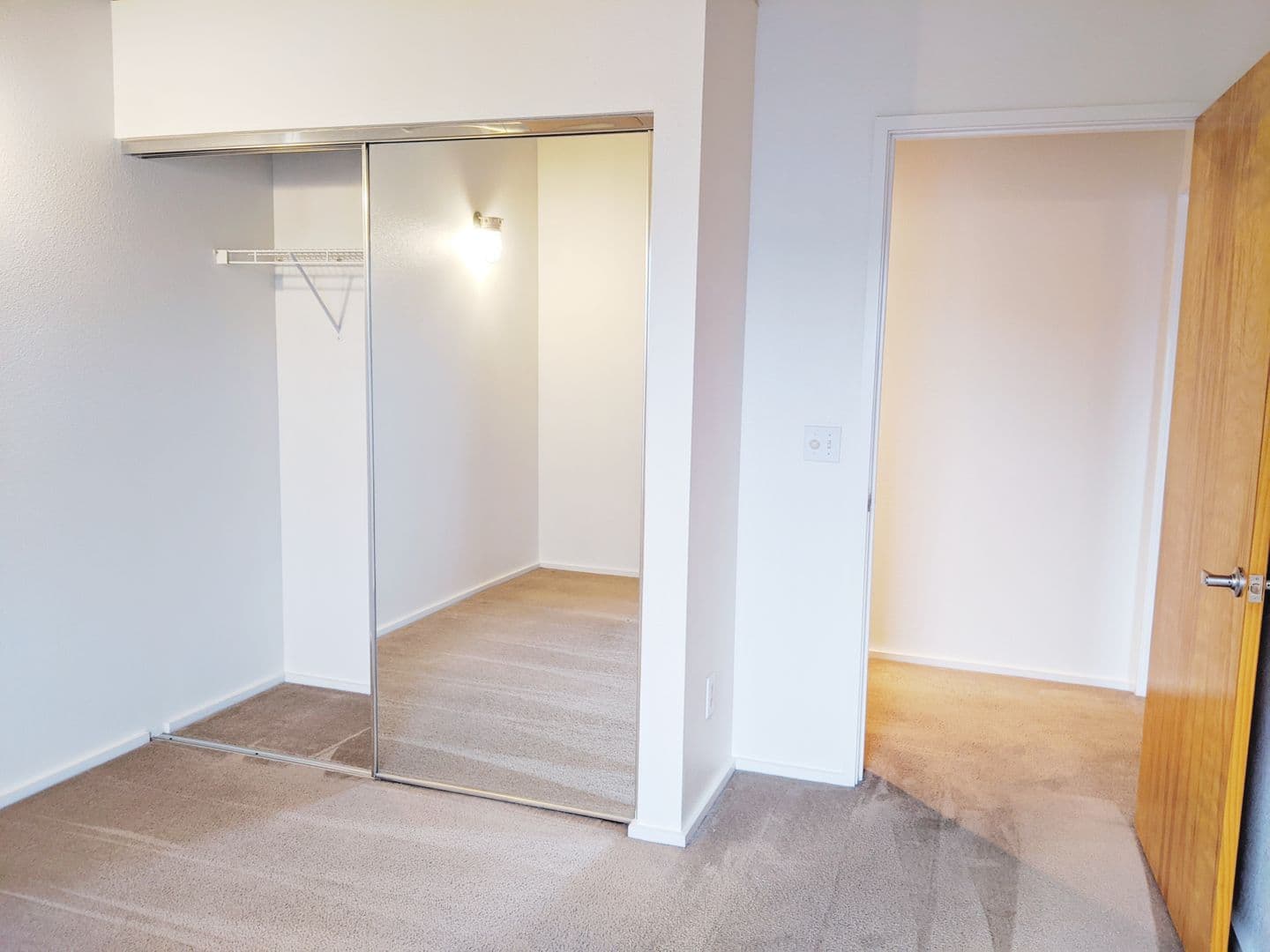 Bloomington Apartment: 212 N Morton St