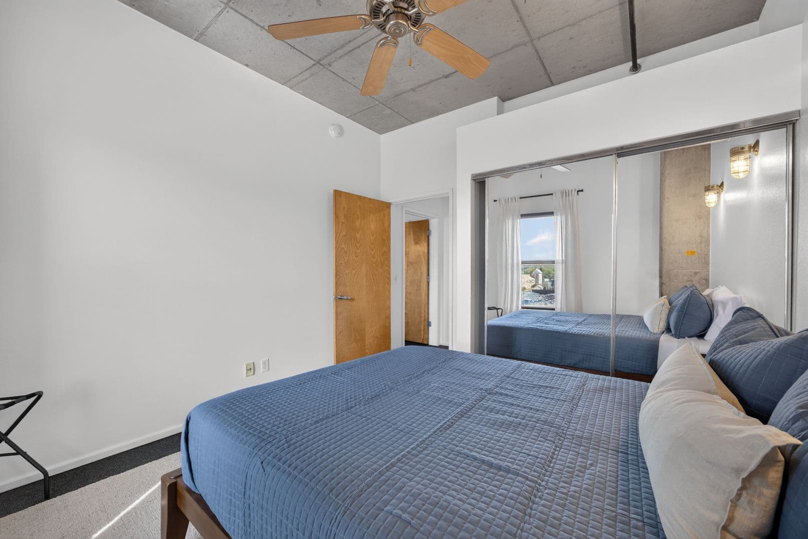 Bloomington Apartment: 212 N Morton St