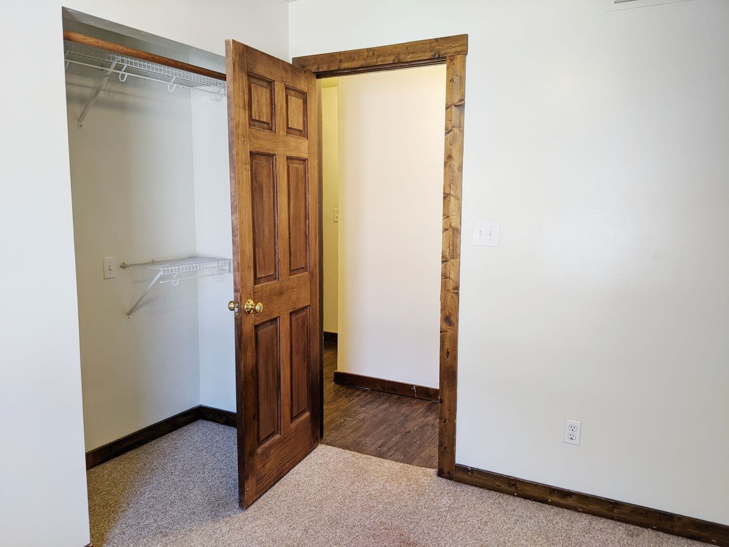 Bloomington Apartment: 405 - 421 E 20th St