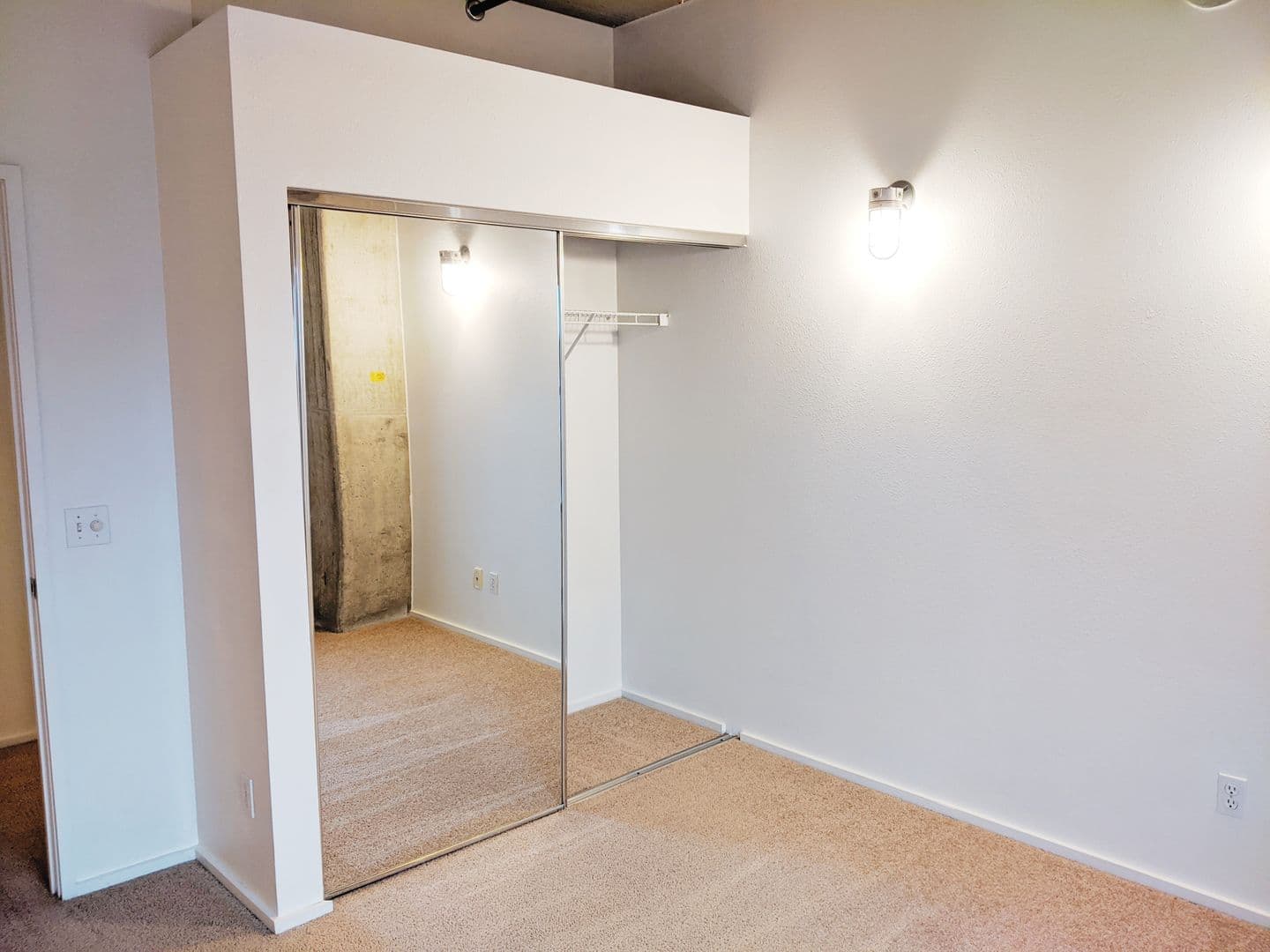 Bloomington Apartment: 212 N Morton St