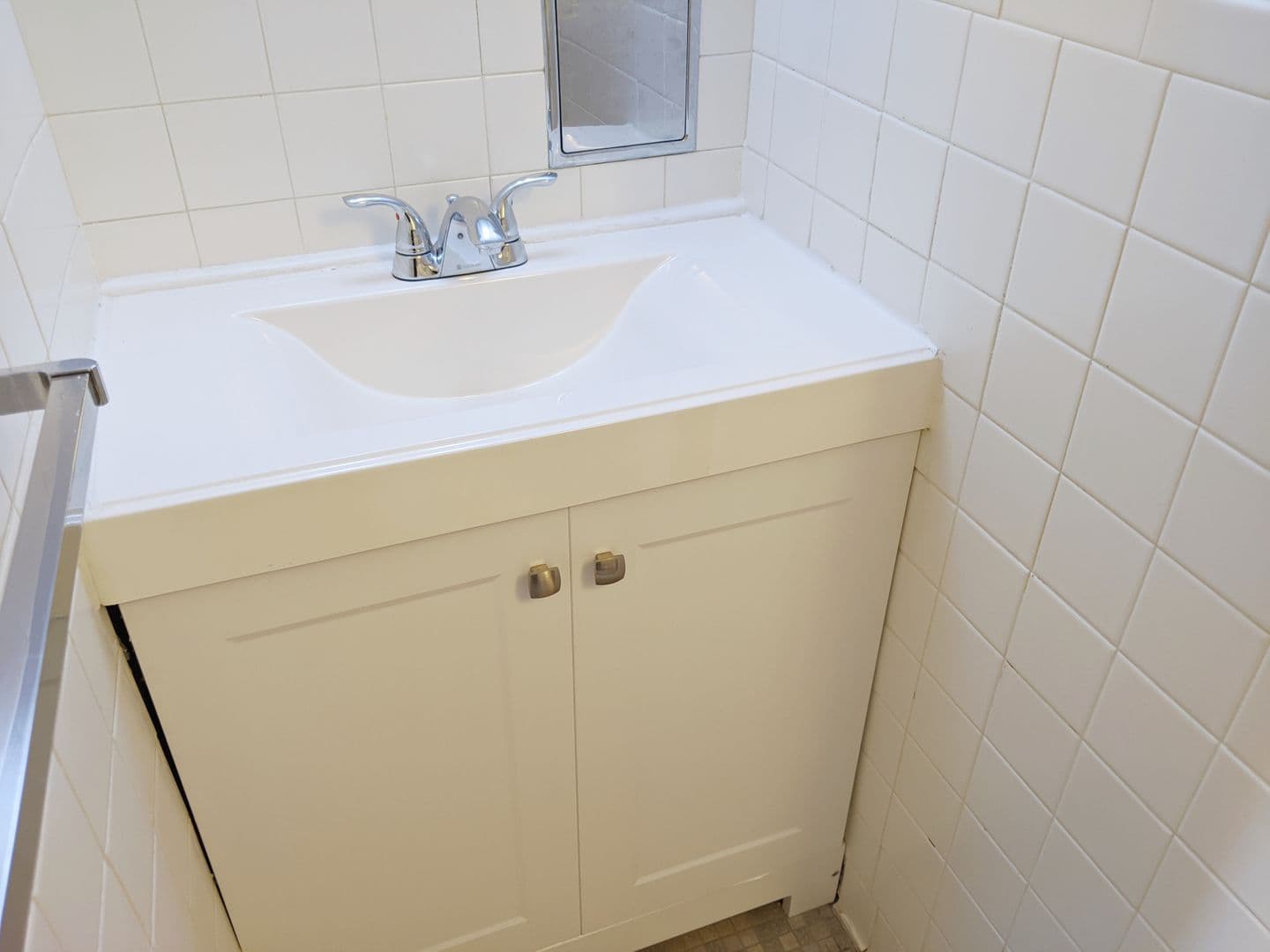 Bloomington Apartment: 127 S Clark St