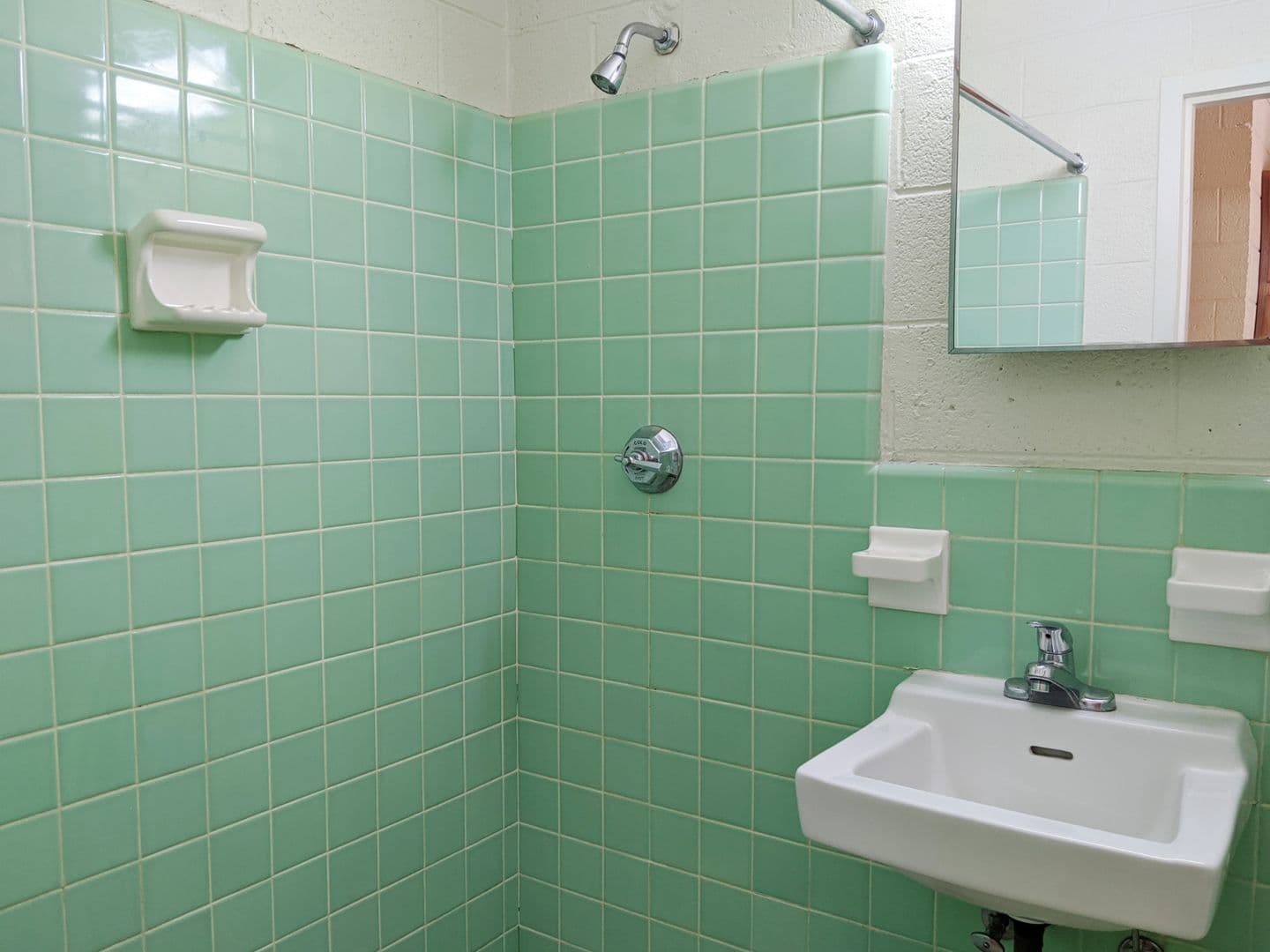 Bloomington Apartment: 2622 N Walnut St