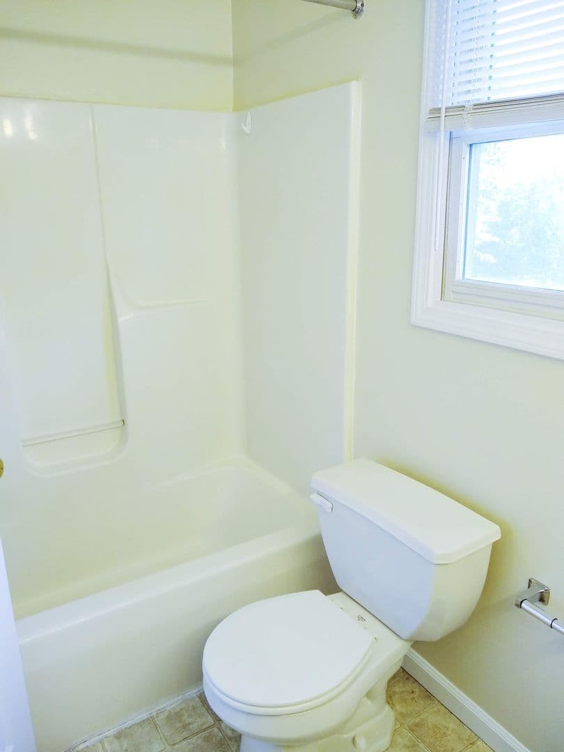 Bloomington Apartment: 1403-1409 W Allen St