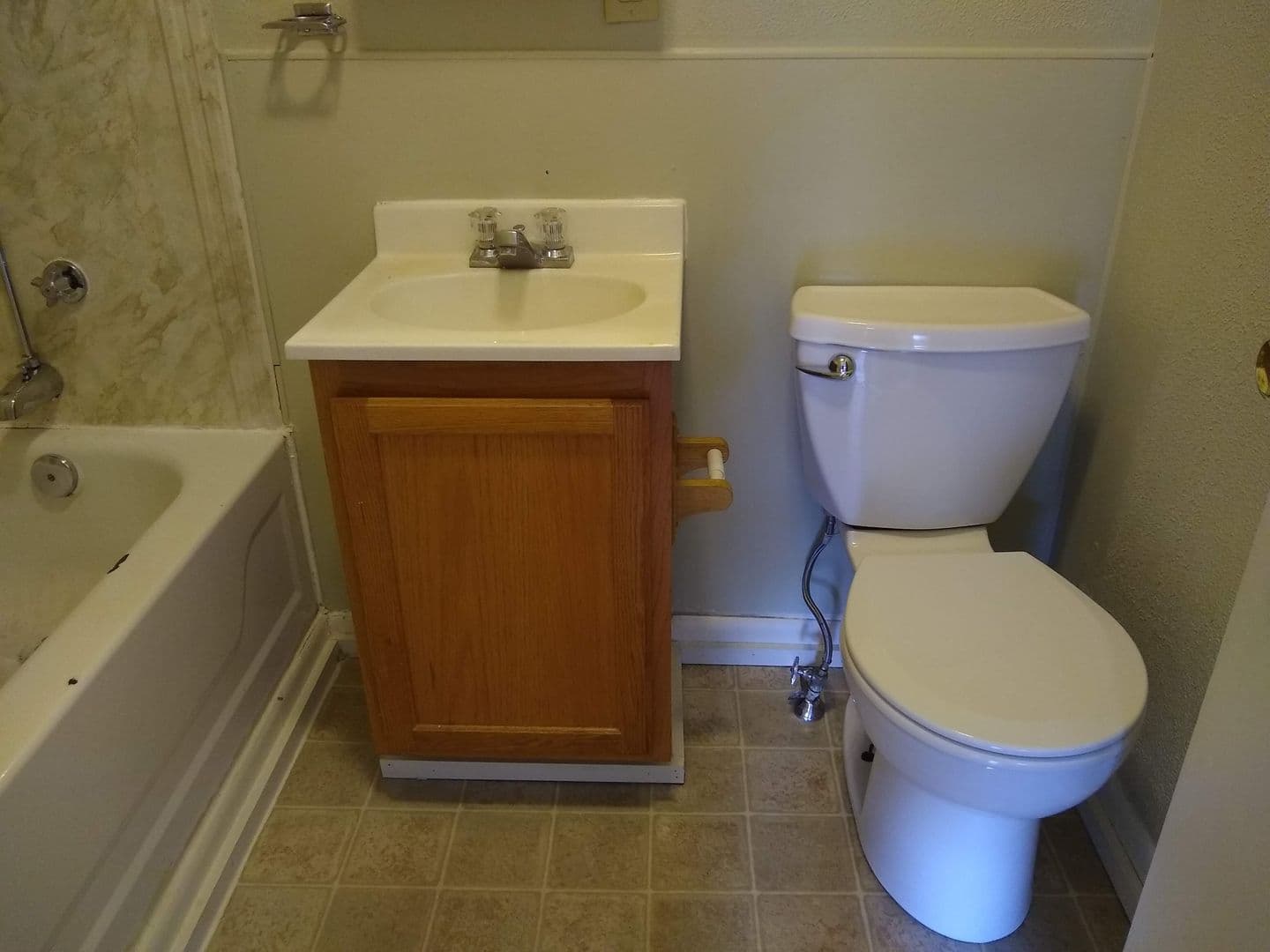 Bloomington Apartment: 107 N Dunn St