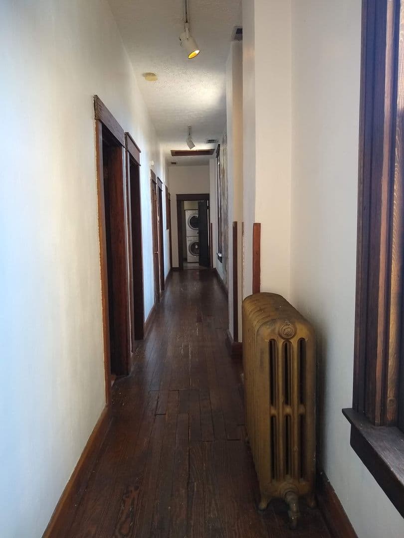 Bloomington Apartment: 112.5 S College Ave