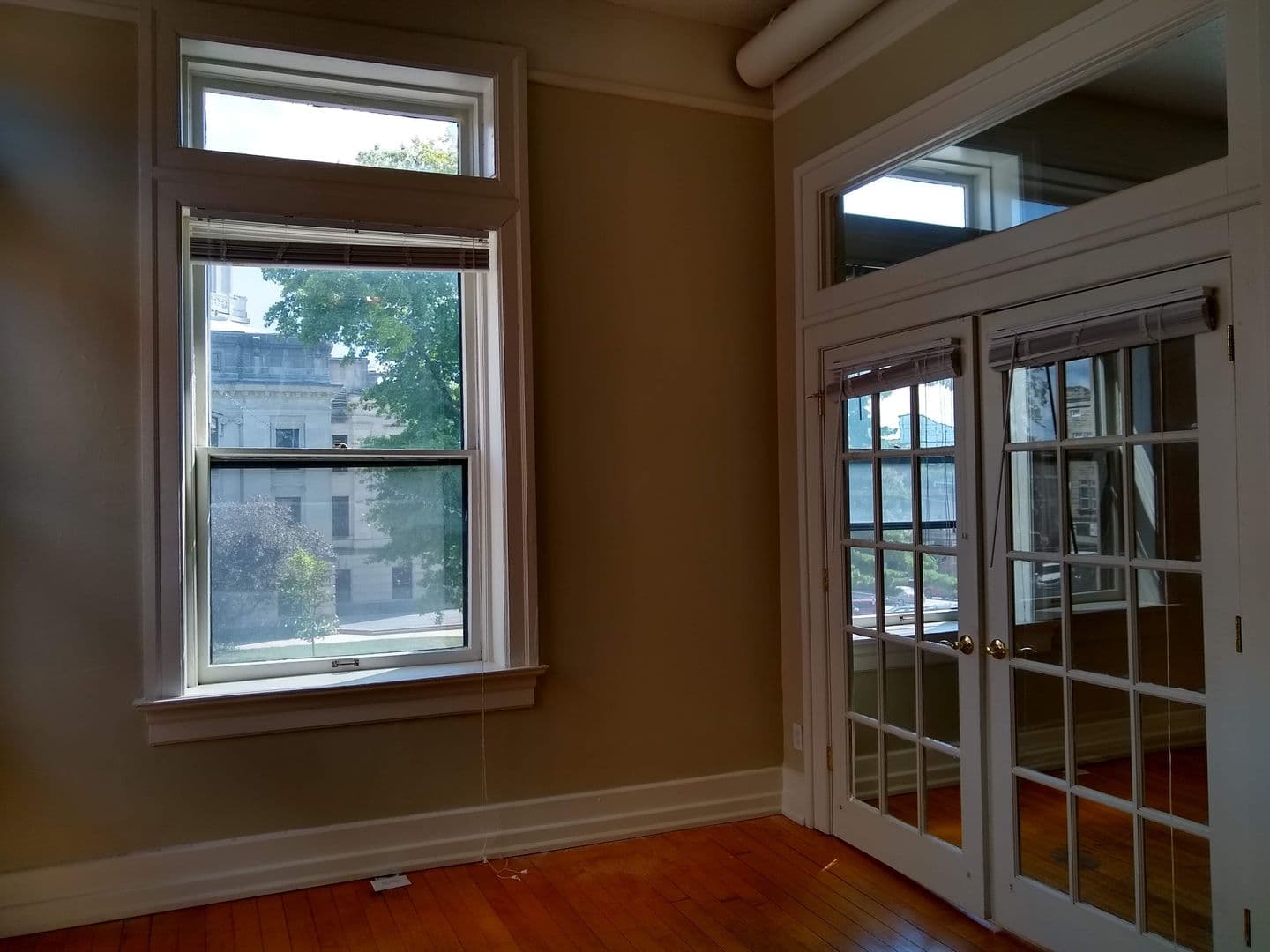 Bloomington Apartment: 112.5 W 6th St
