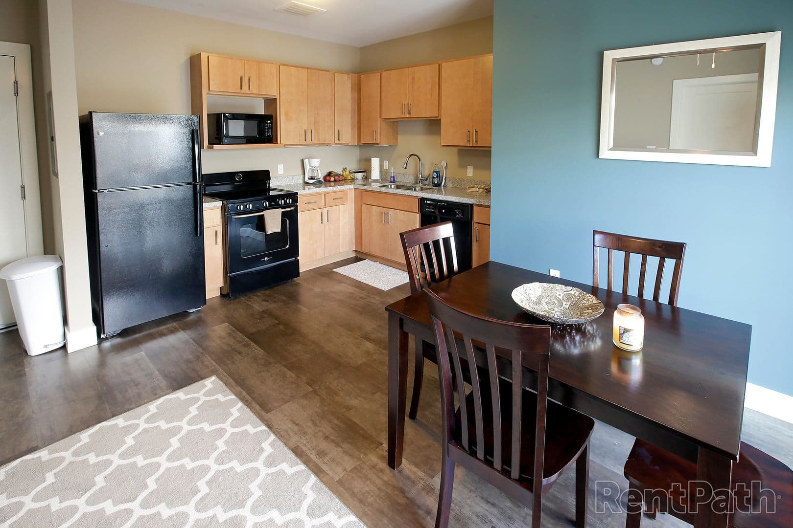 Bloomington Apartment: 526 N Morton St