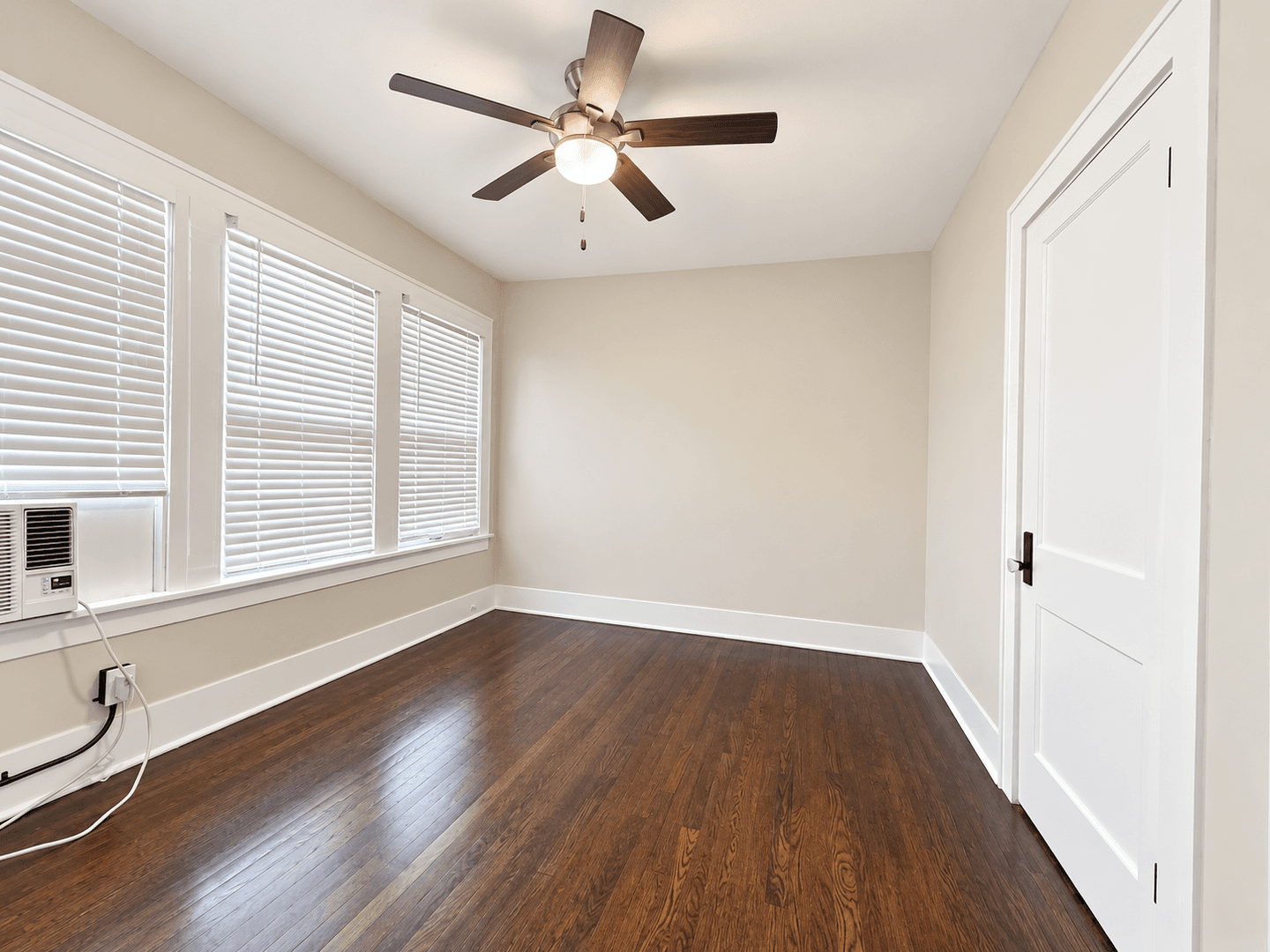 Houston Apartment: 1126-1136 Berthea St.