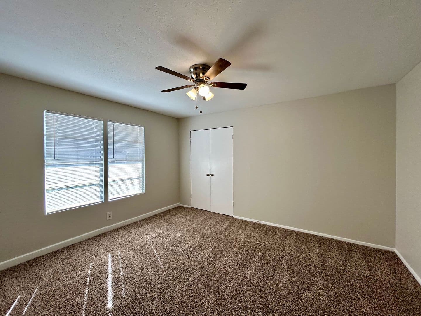 Houston Apartment: 5415 Scott St