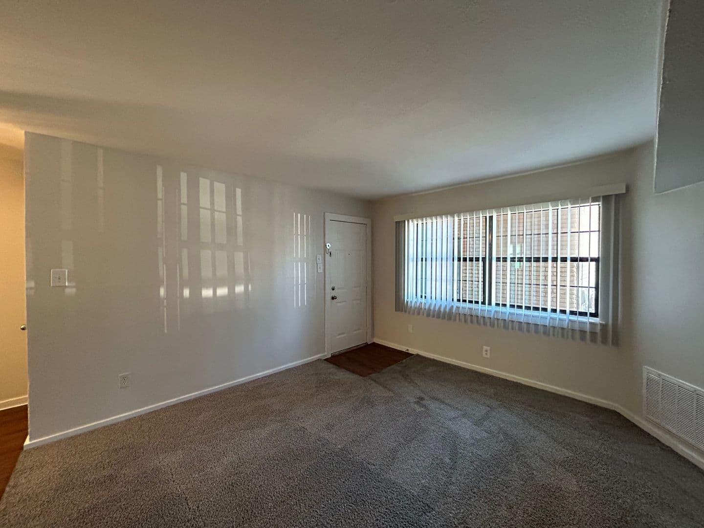 Houston Apartment: 3629 N. MacGregor Way