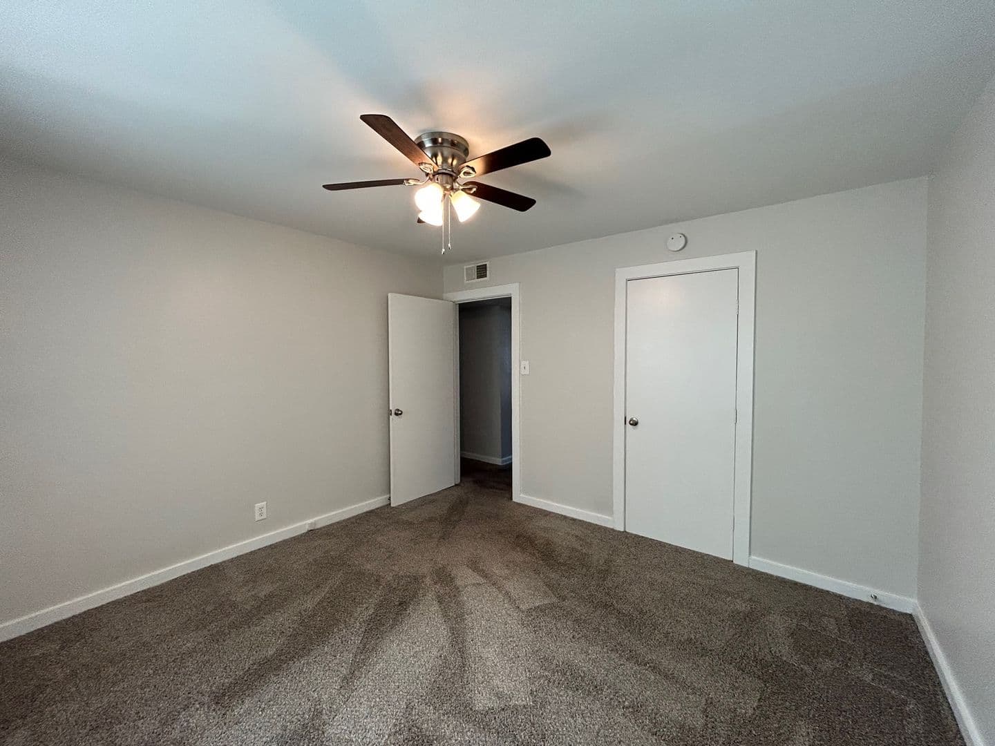 Houston Apartment: 3629 N. MacGregor Way