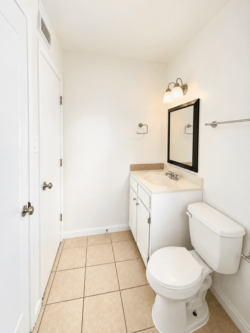 Houston Apartment: 5200 Michaux St