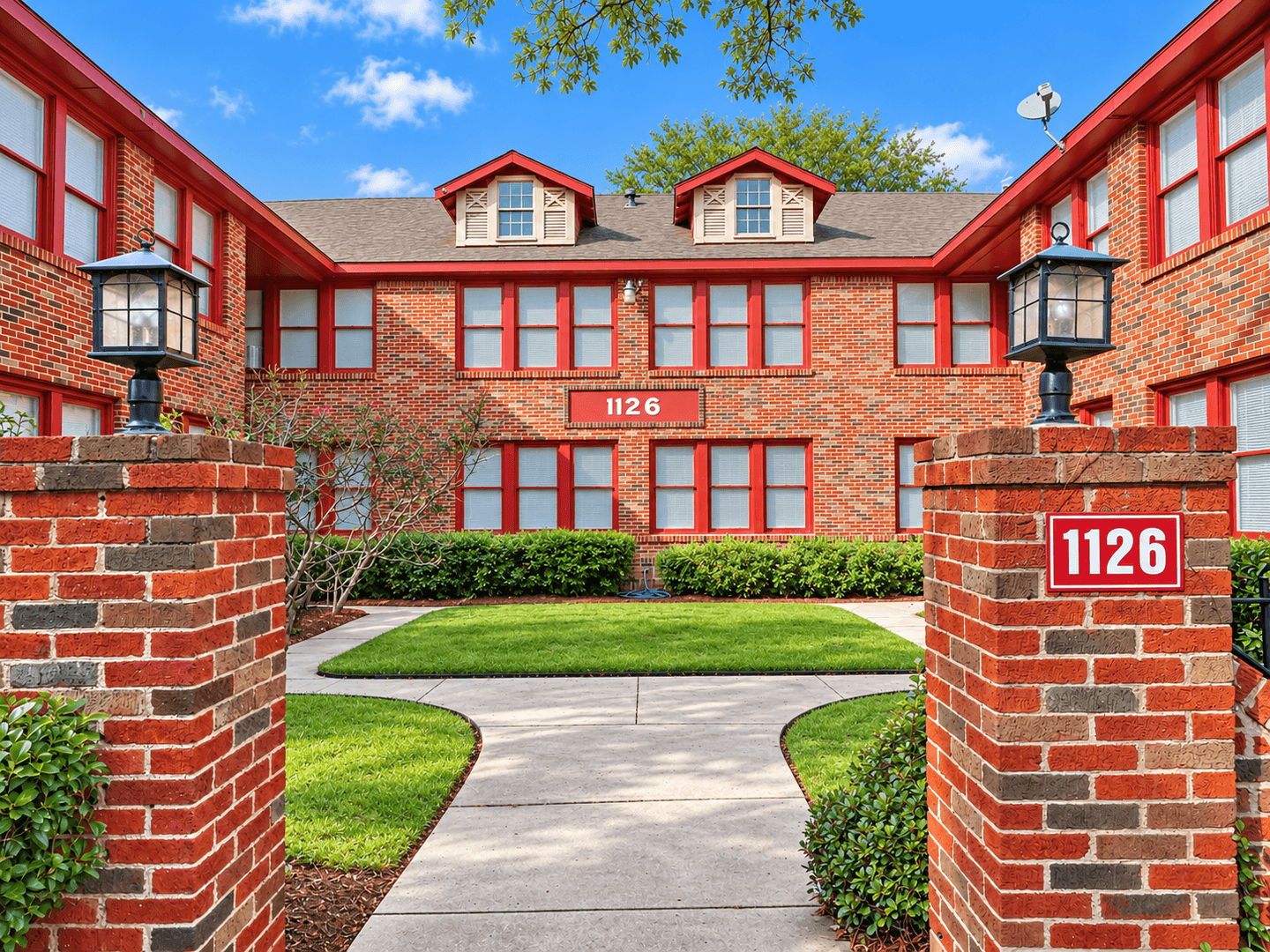 Houston Apartment: 1126-1136 Berthea St.