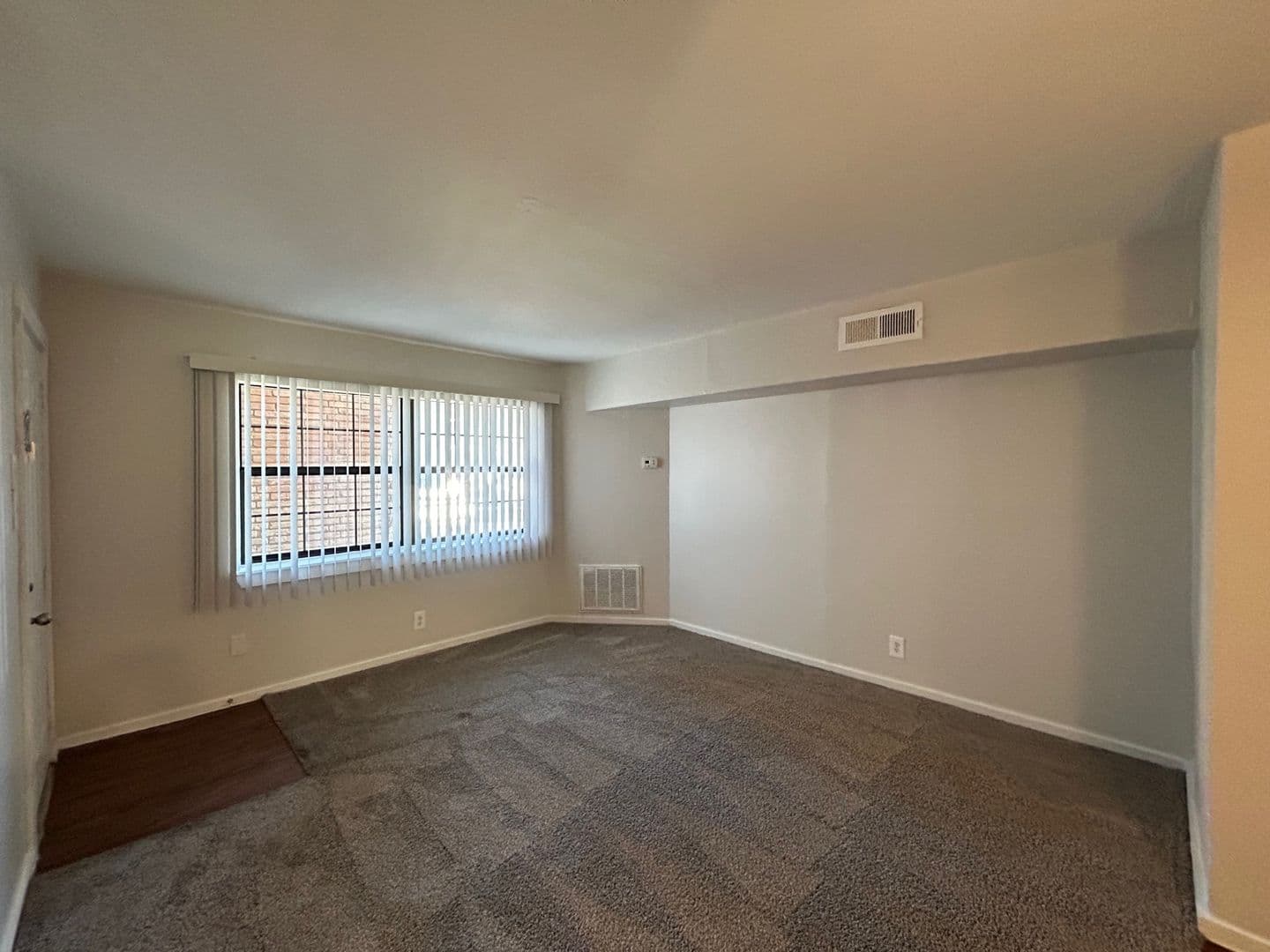 Houston Apartment: 3629 N. MacGregor Way
