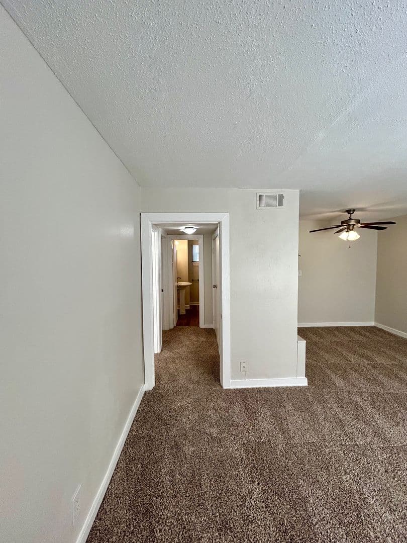Houston Apartment: 5415 Scott St