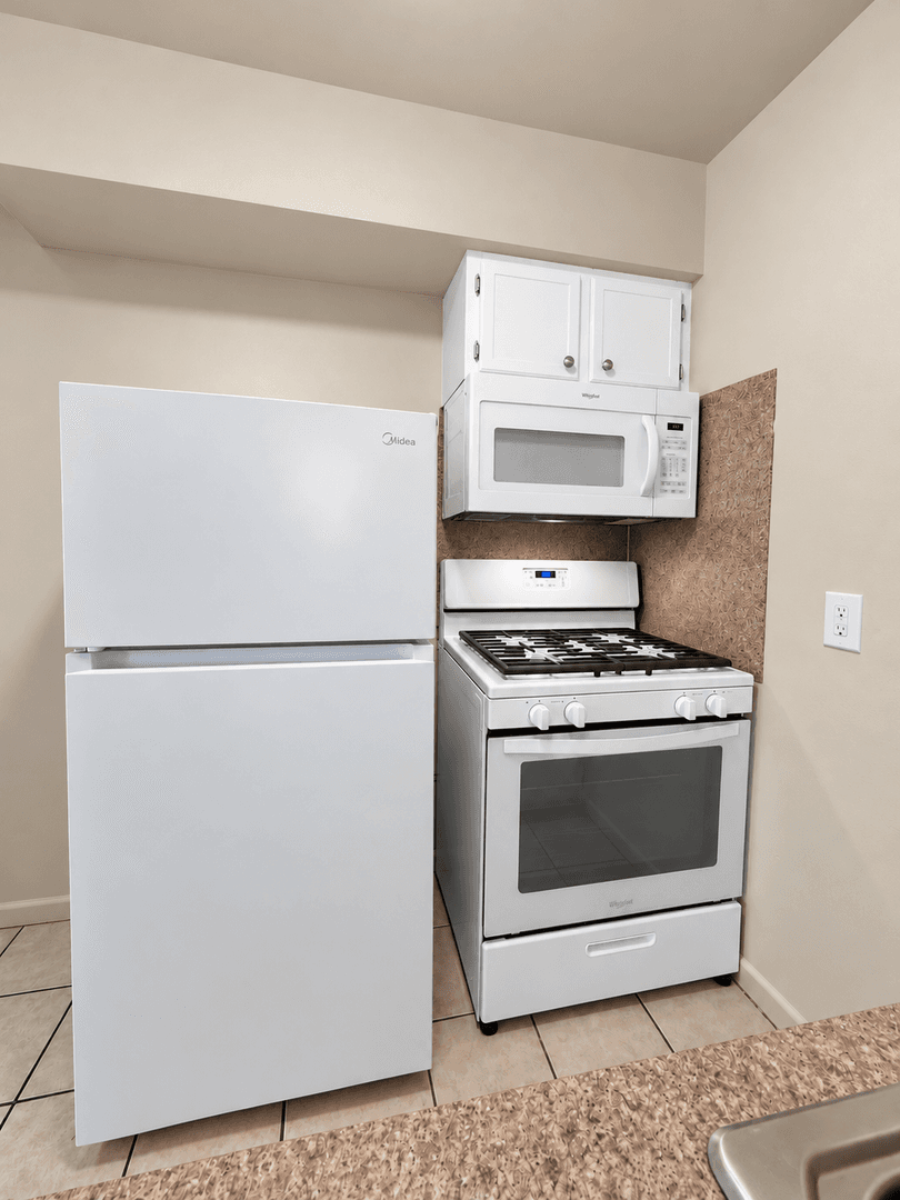 Houston Apartment: 5200 Michaux St