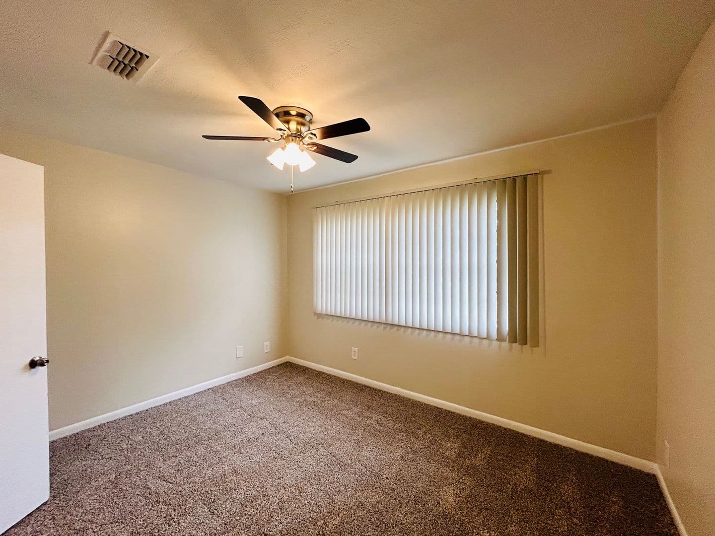 Houston Apartment: 3629 N. MacGregor Way