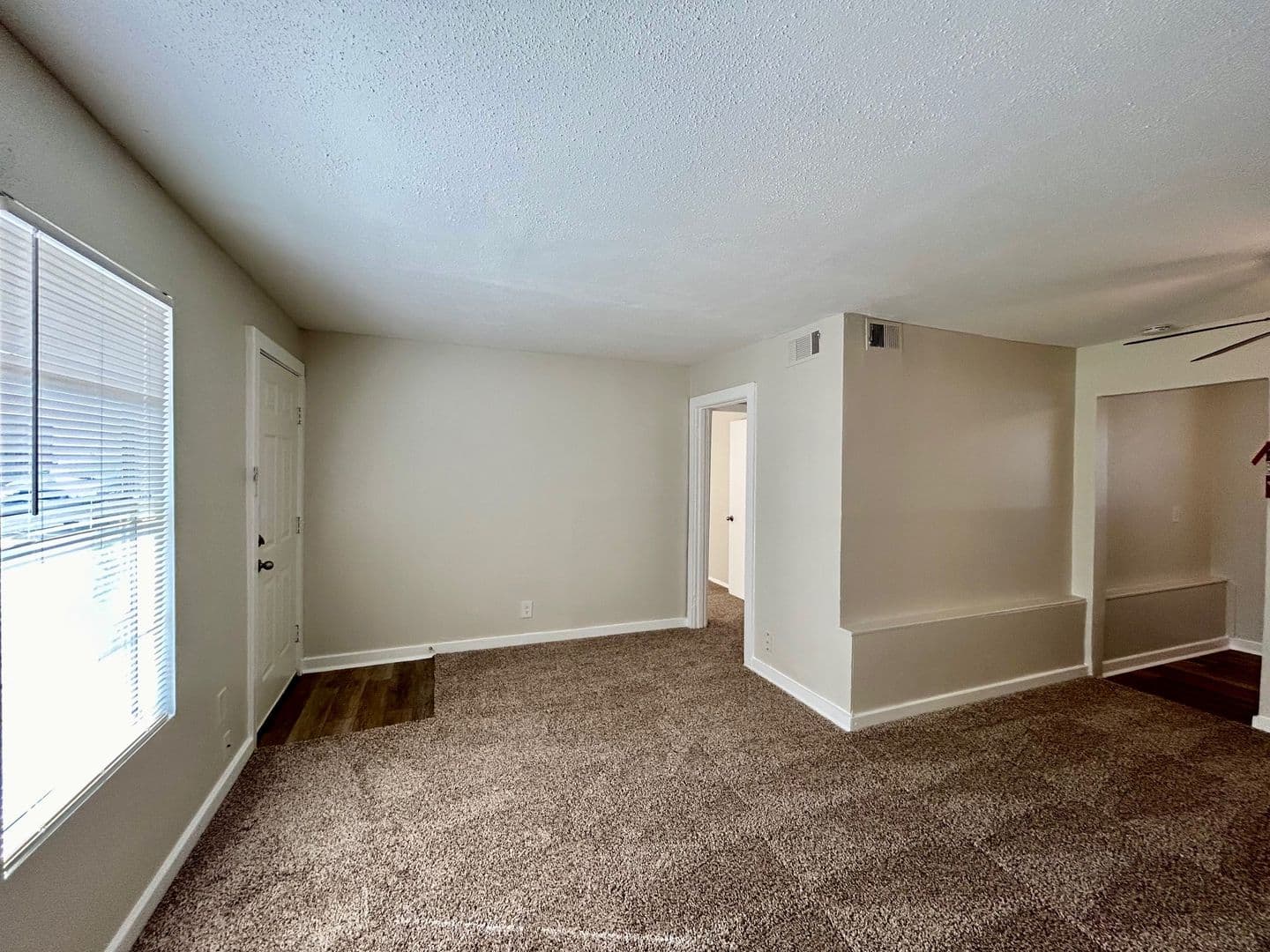 Houston Apartment: 5415 Scott St