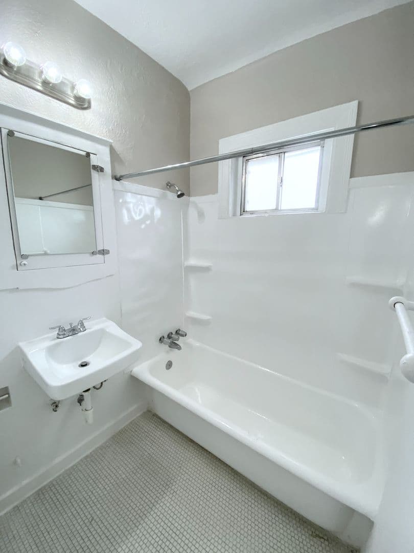 Houston Apartment: 3920 Fannin