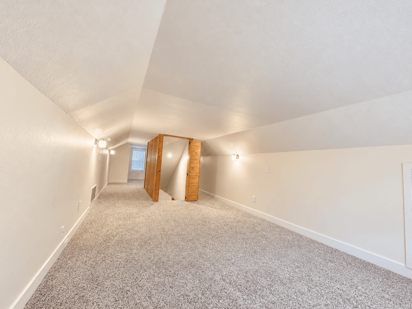 Angleton Apartment: 317 E Locust