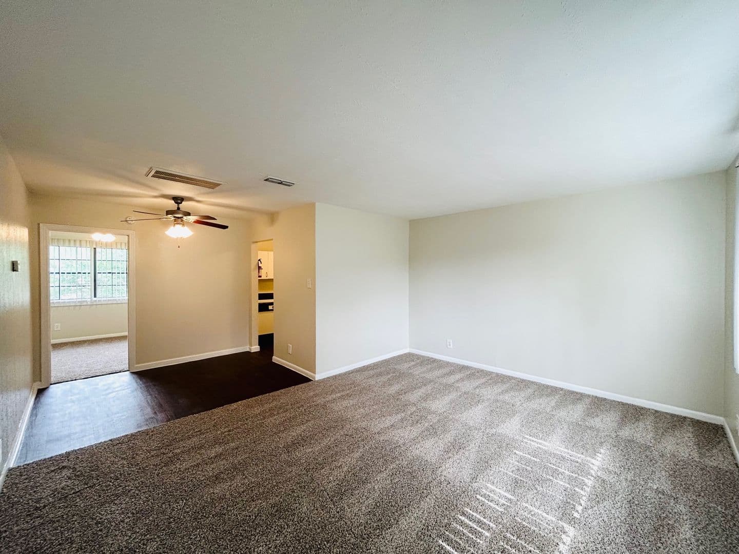 Houston Apartment: 3629 N. MacGregor Way