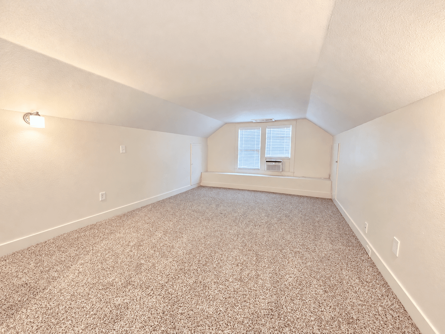 Angleton Apartment: 317 E Locust
