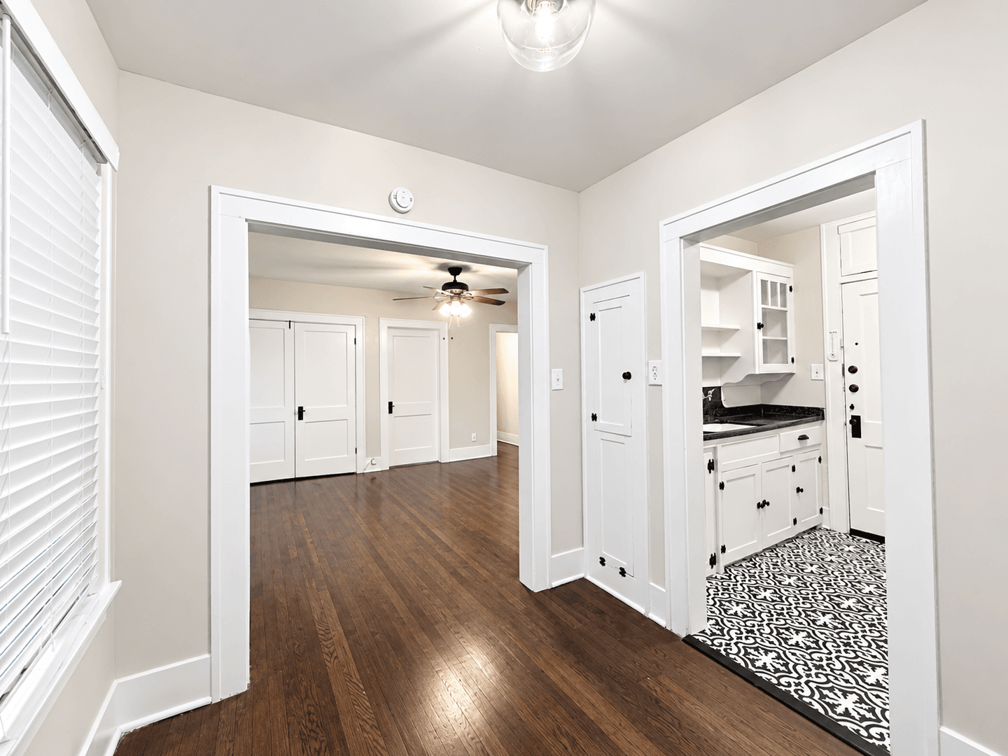 Houston Apartment: 1126-1136 Berthea St.
