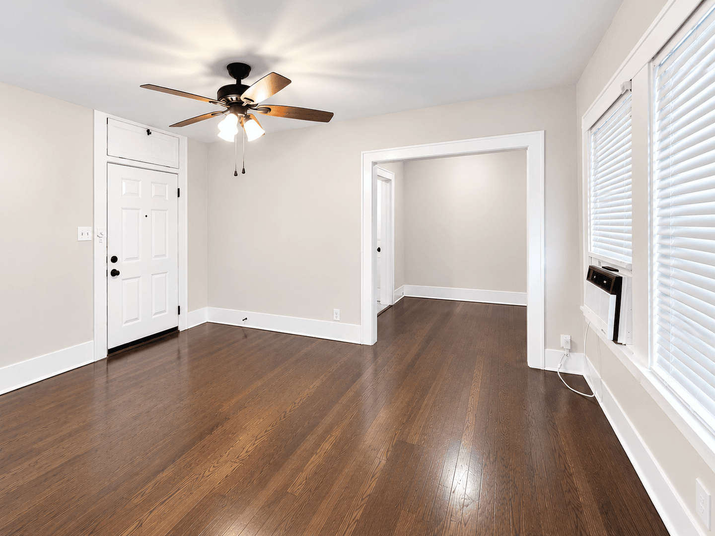 Houston Apartment: 1126-1136 Berthea St.