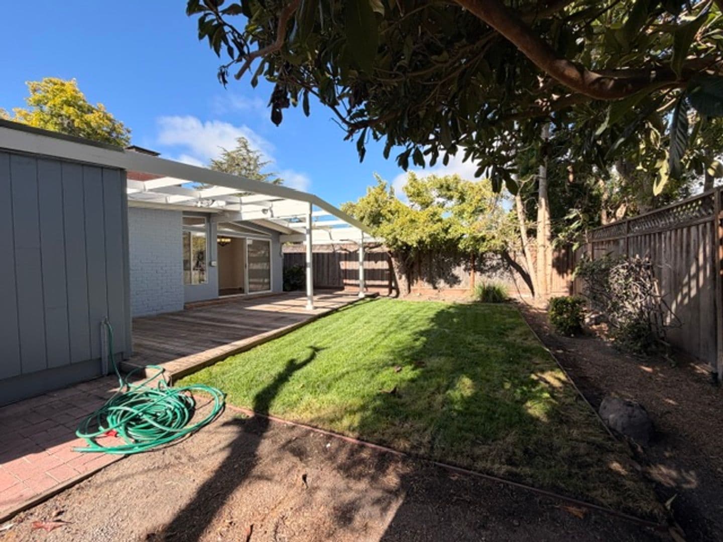 Mountain View House: 2306 Jane Lane