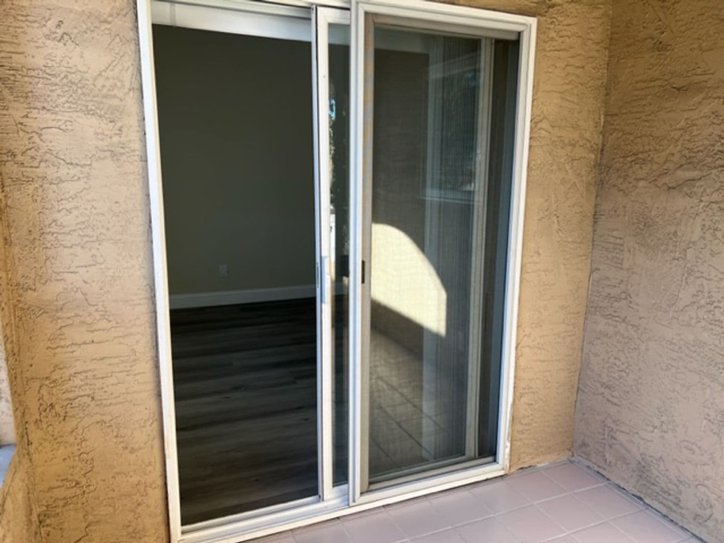 Burlingame Apartment: 1445 El Camino Real