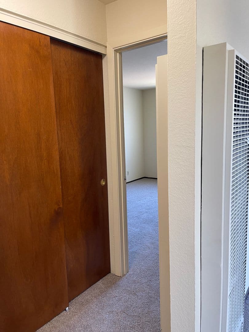 SOUTH SAN FRANCISCO Apartment: 661 BADEN AVE