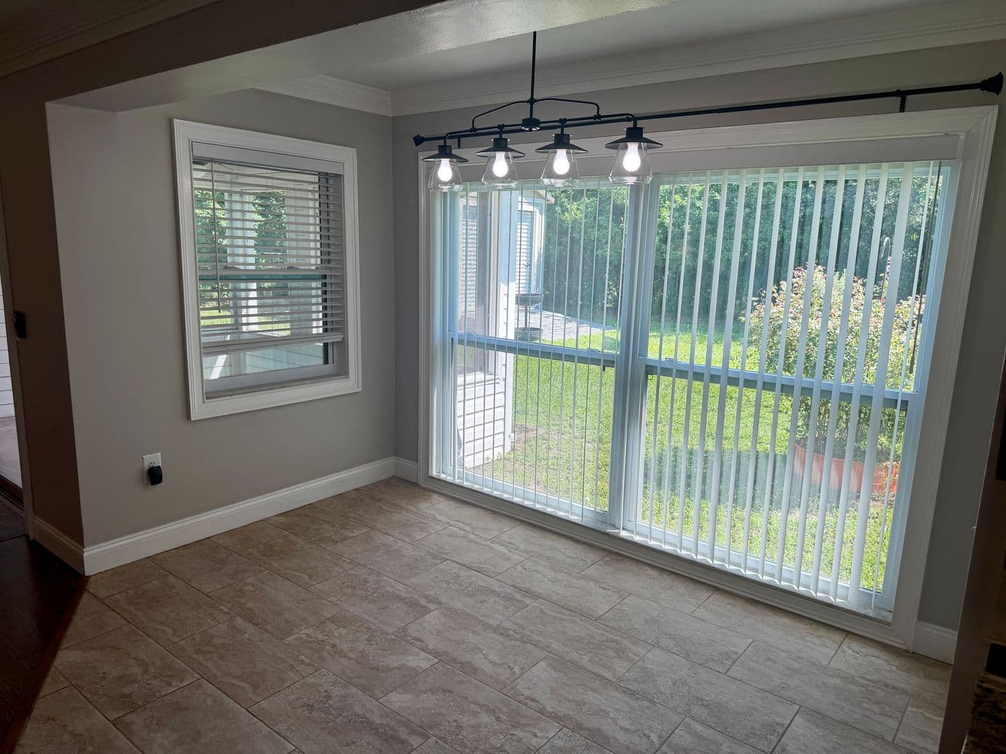 Clearwater House: 19 S. Hercules Avenue