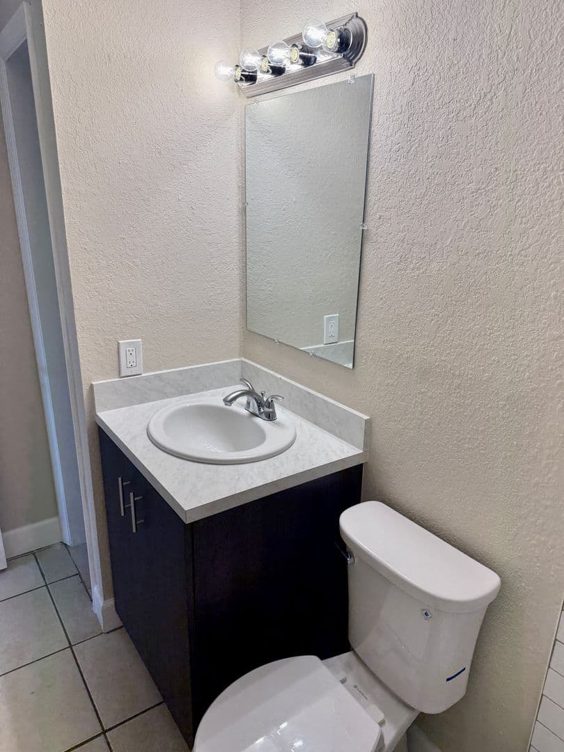 Tampa House: 1819 E. Fairbanks Street