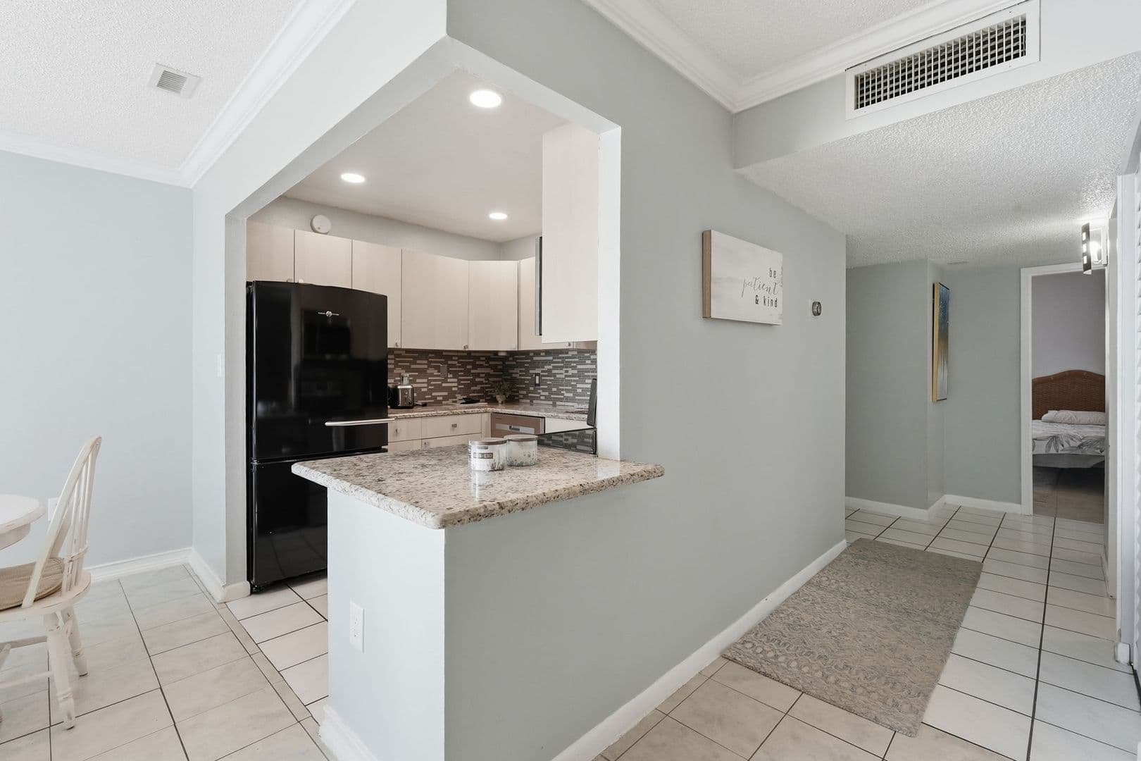 Clearwater House: 337 S. McMullen Booth Road