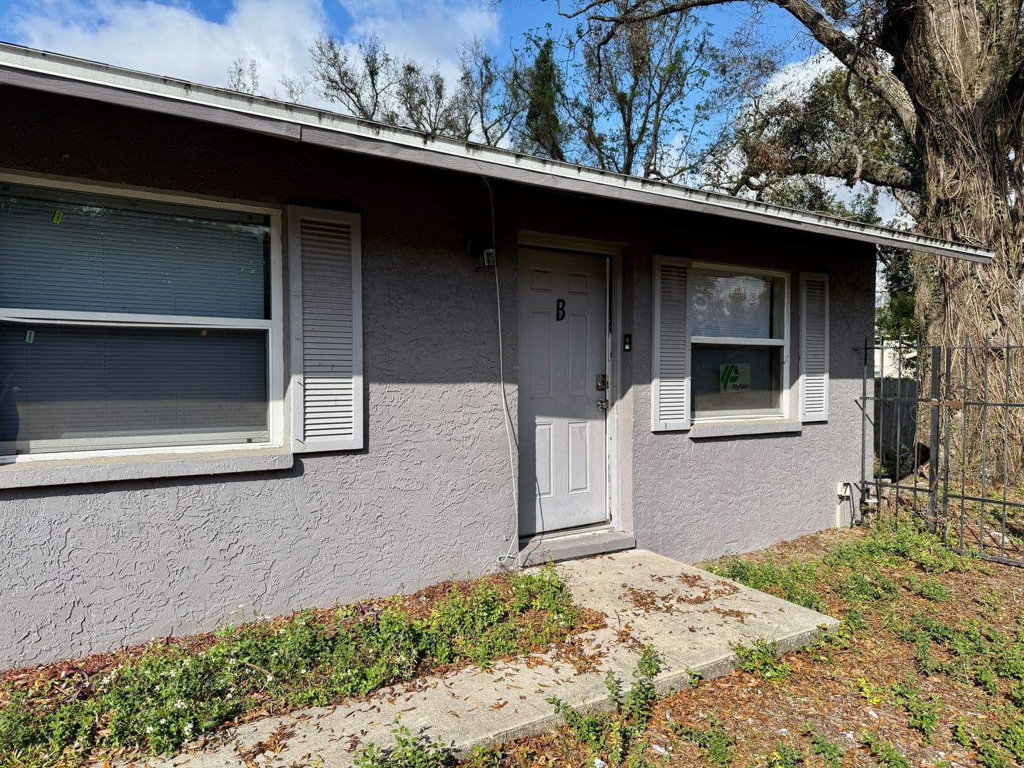 Tampa Apartment: 9417 N. 13th Street