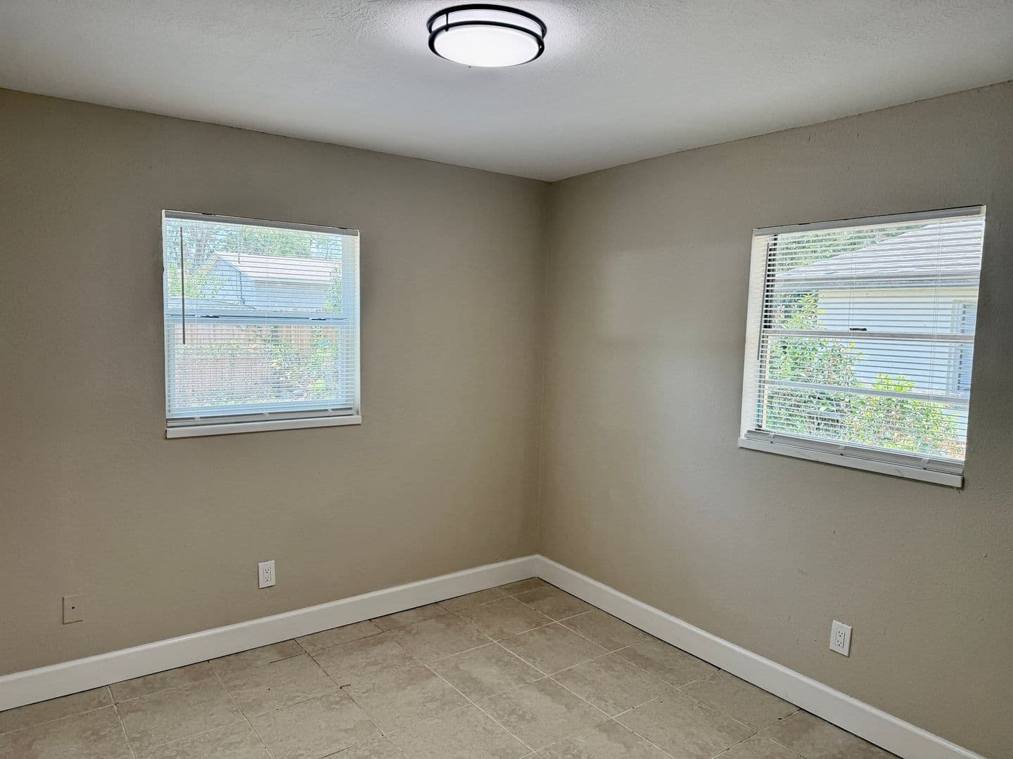 Tampa House: 1819 E. Fairbanks Street