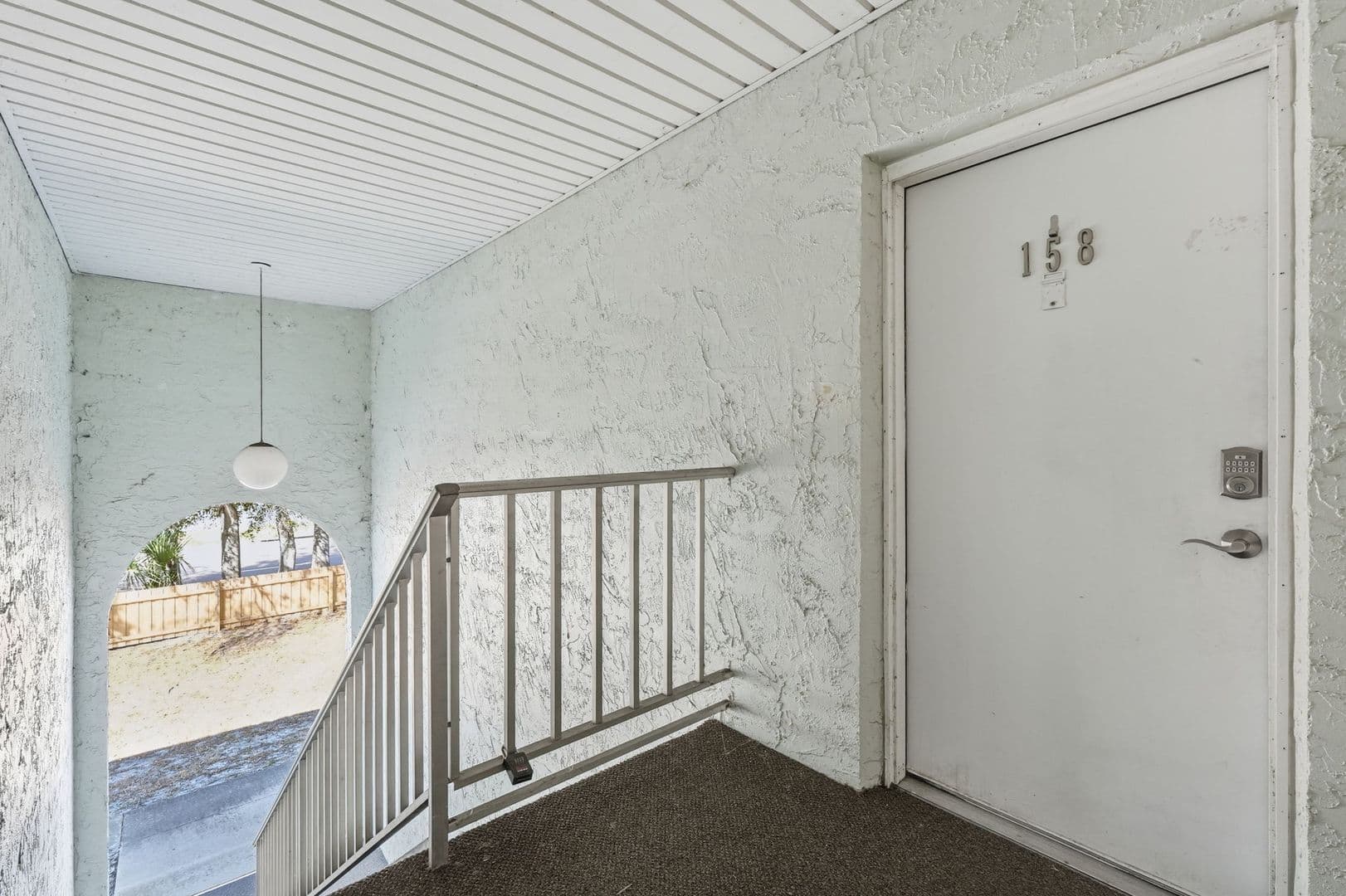 Clearwater House: 337 S. McMullen Booth Road