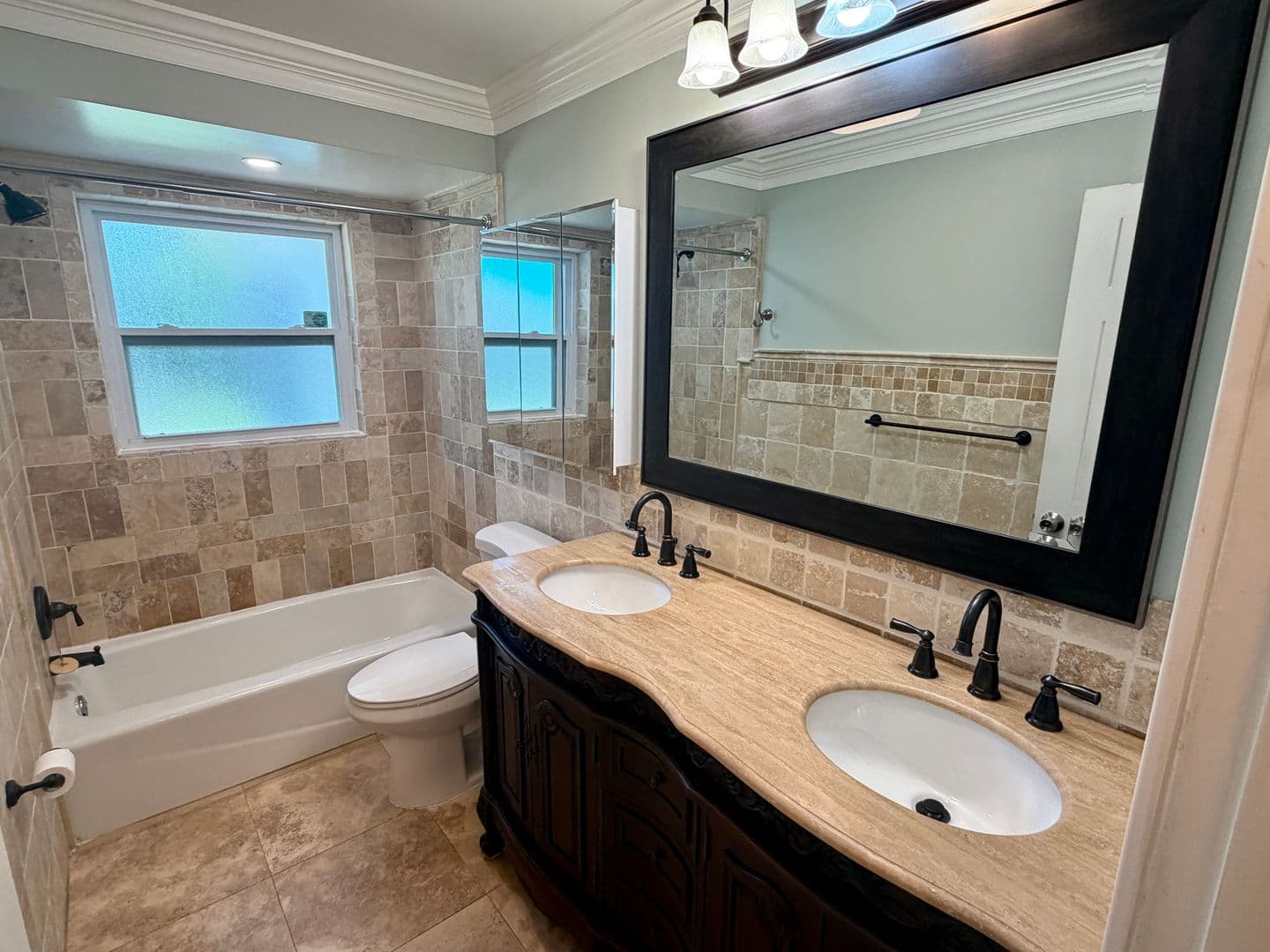 Clearwater House: 19 S. Hercules Avenue