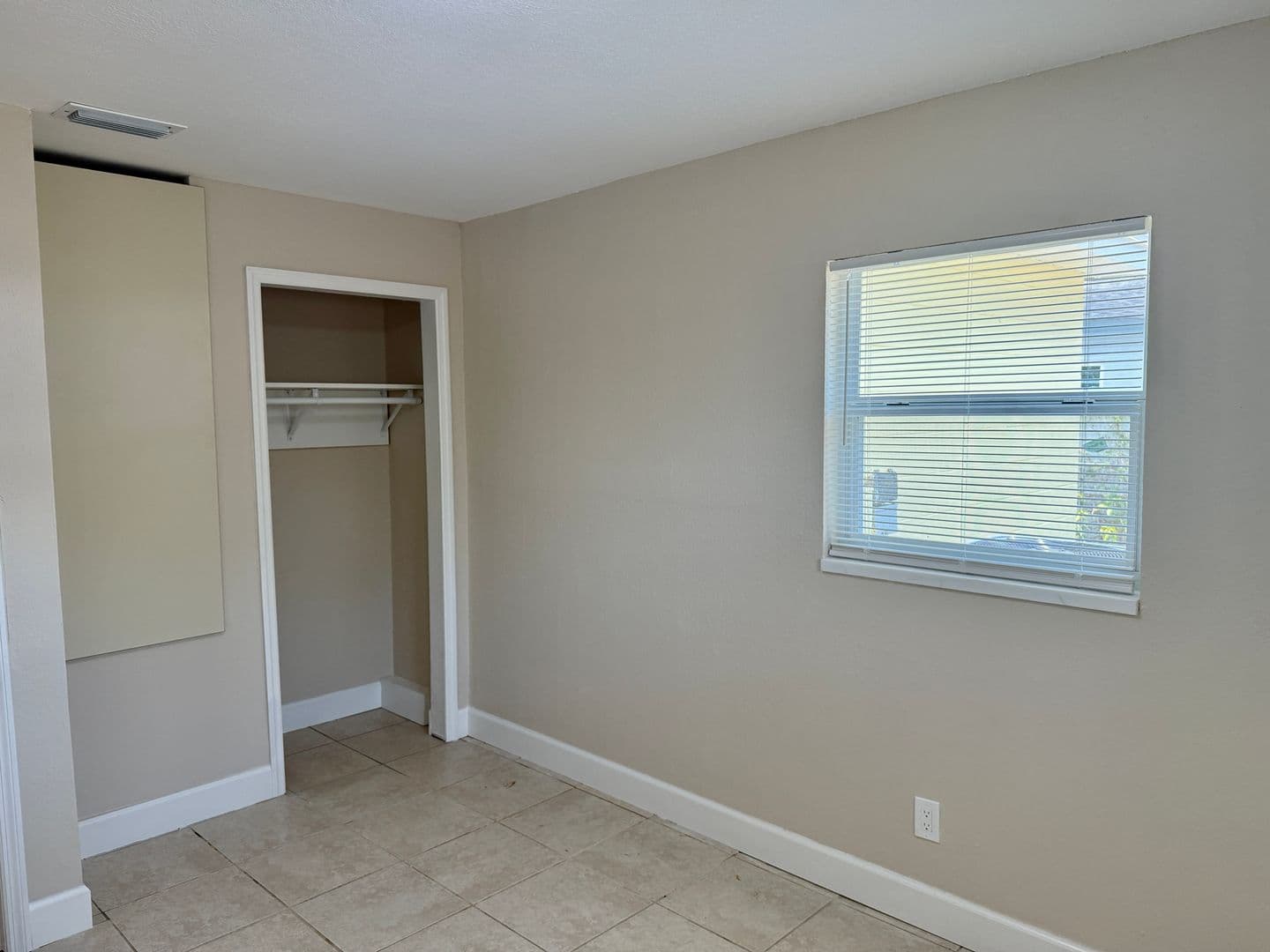 Tampa House: 1819 E. Fairbanks Street
