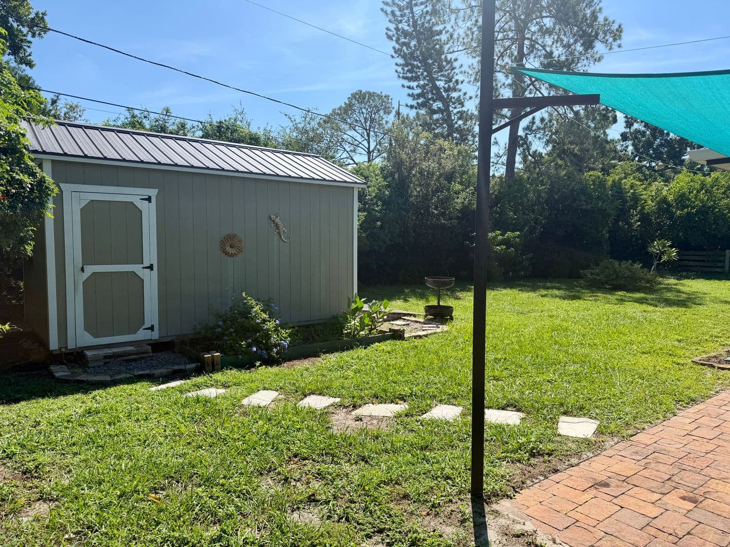 Clearwater House: 19 S. Hercules Avenue