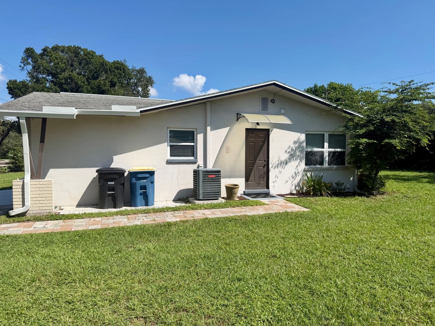 Clearwater House: 19 S. Hercules Avenue