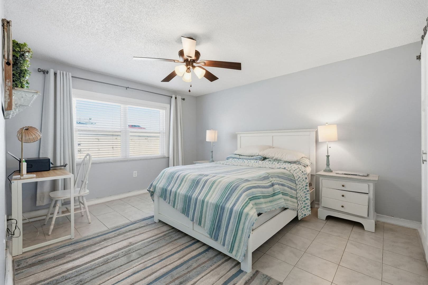 Clearwater House: 337 S. McMullen Booth Road