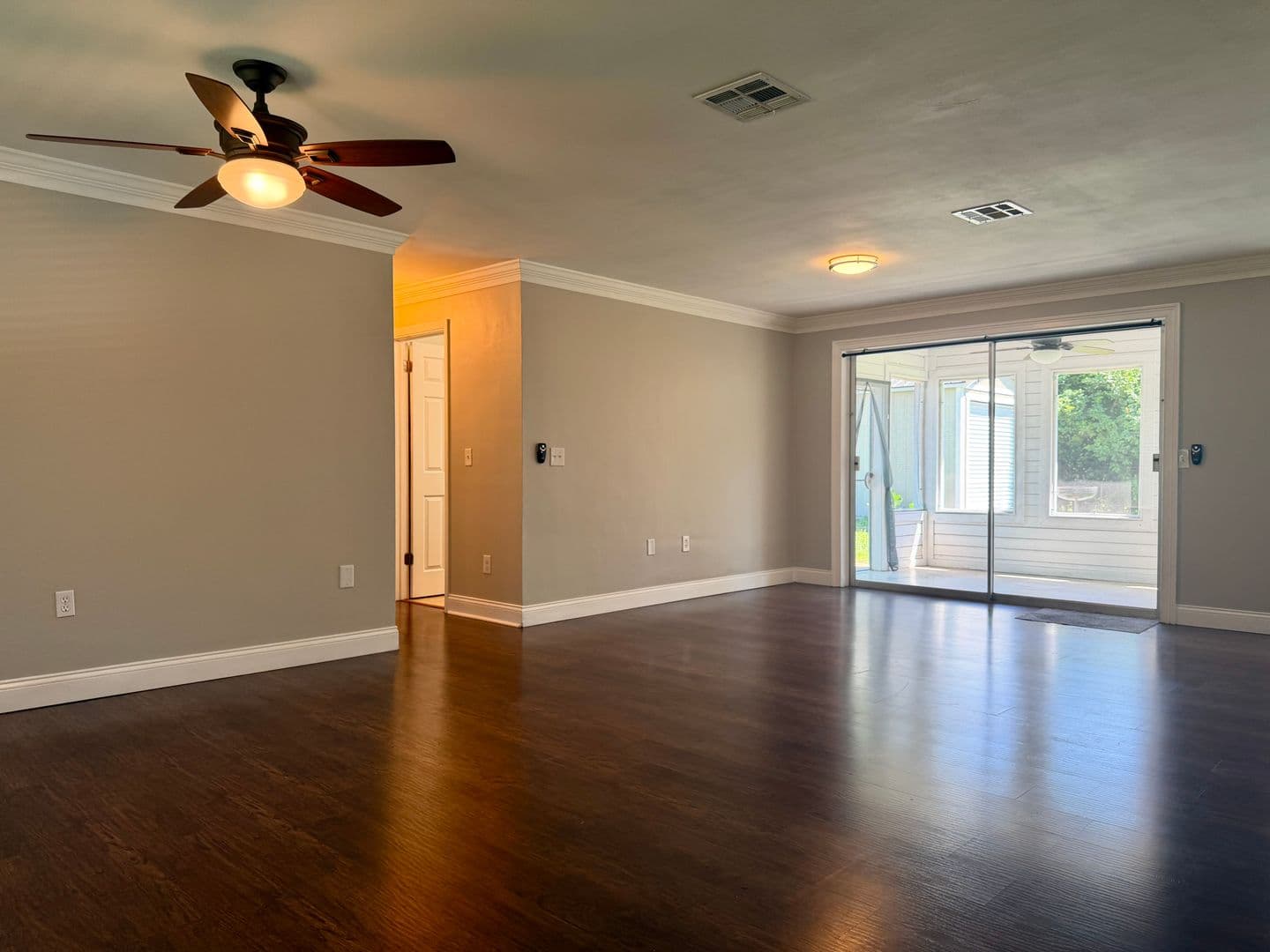 Clearwater House: 19 S. Hercules Avenue