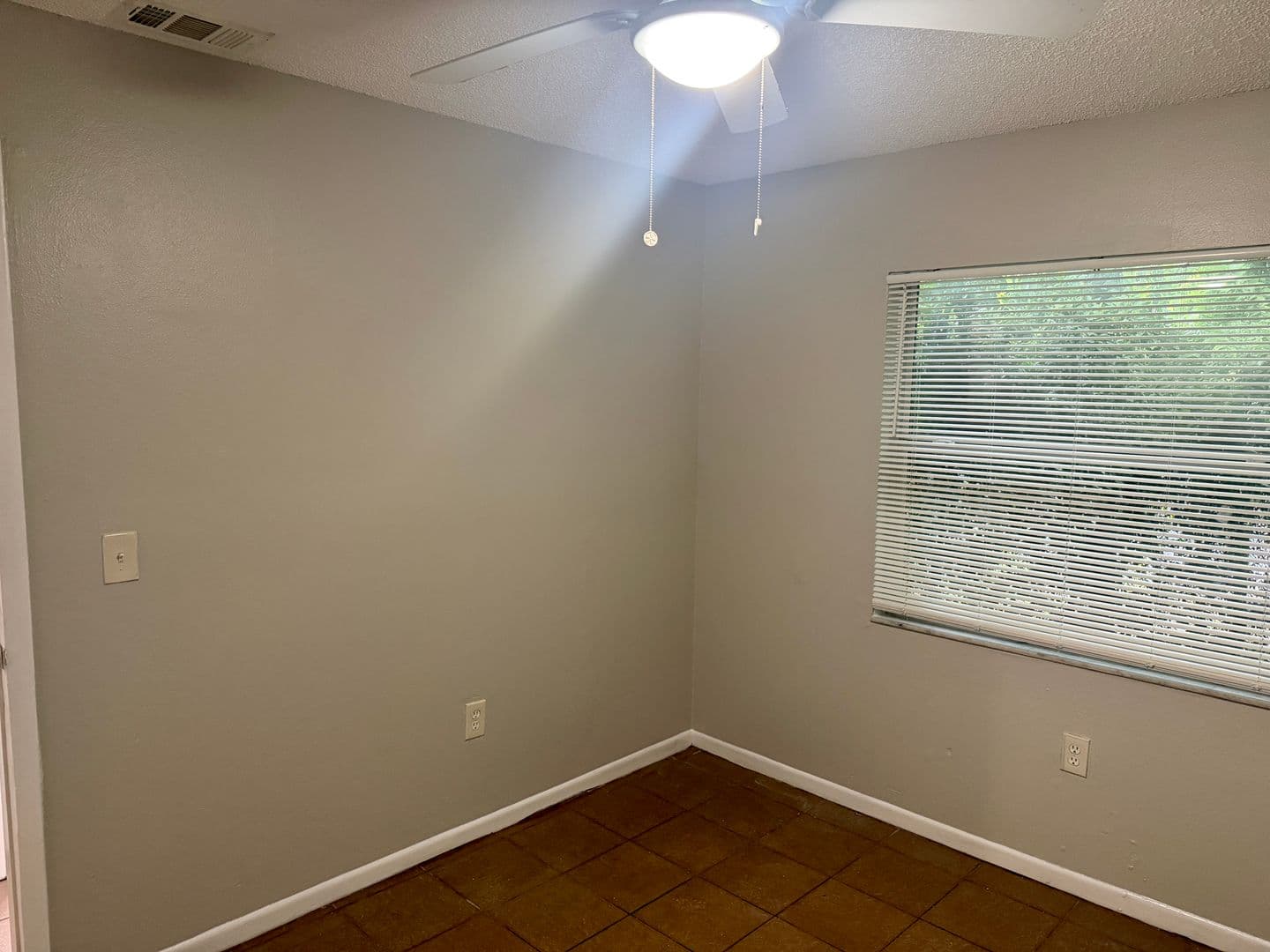 Tampa Apartment: 9417 N. 13th Street