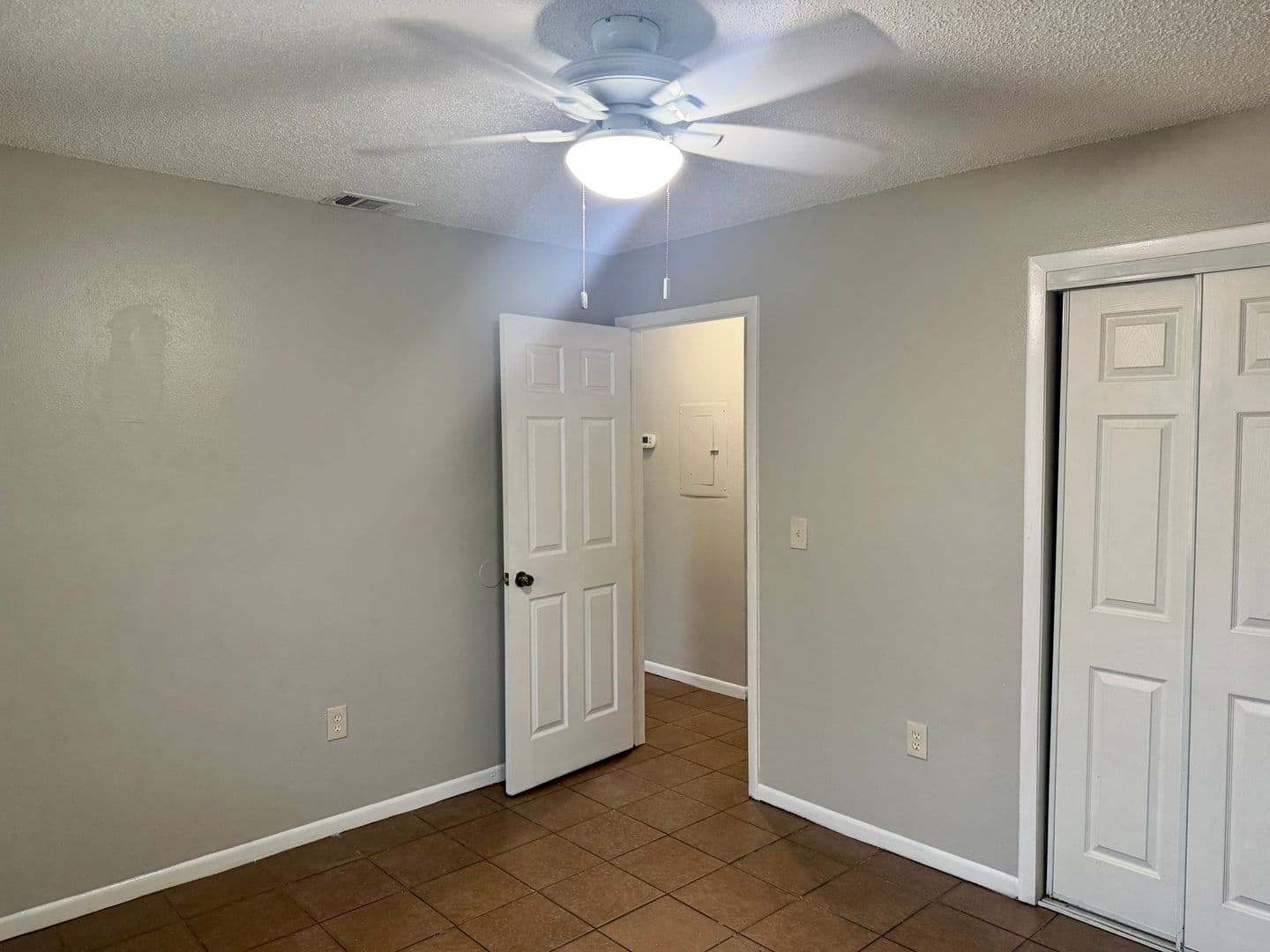Tampa Apartment: 9417 N. 13th Street