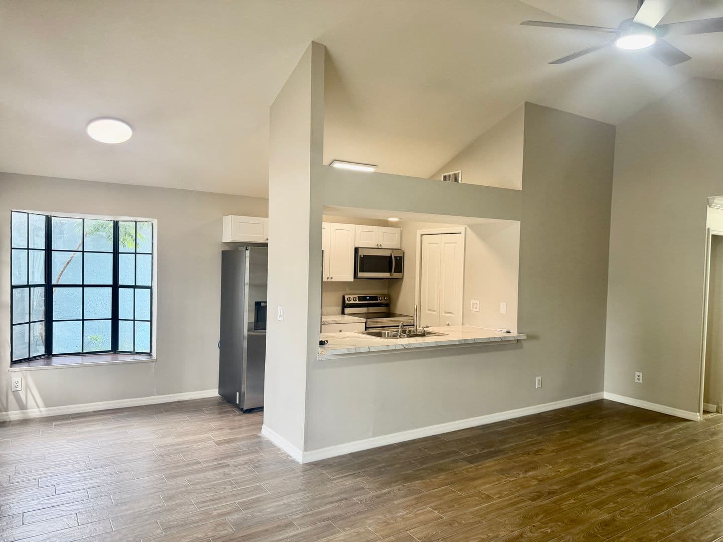 Palm Harbor House: 3784 Lake Shore Drive