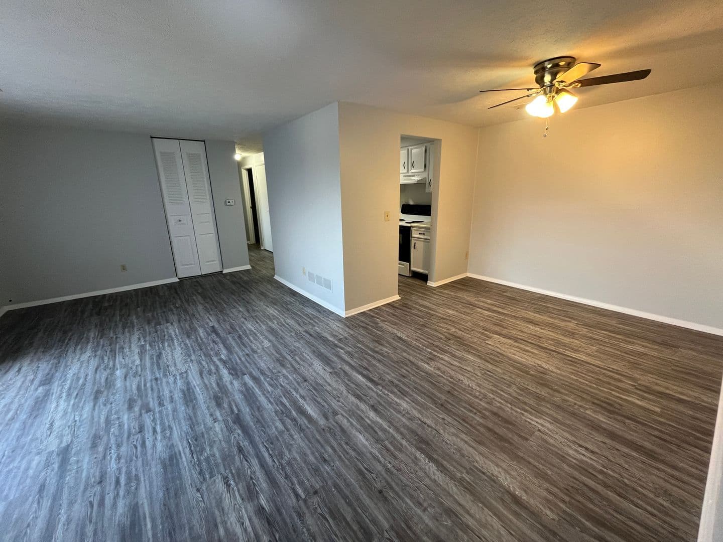 Batavia Apartment: 4582 Roxbury Circle #TD