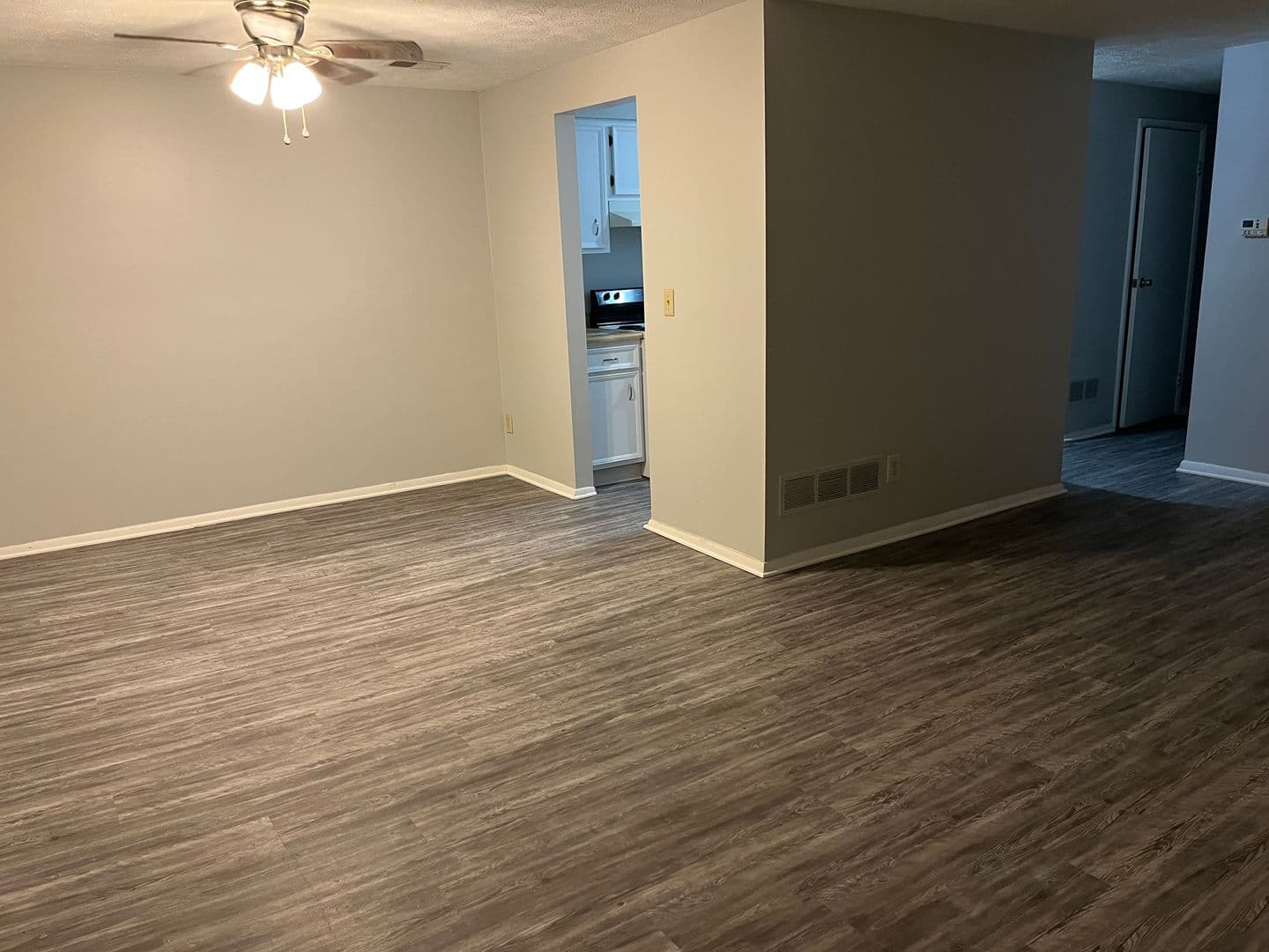 Batavia Apartment: 4582 Roxbury Circle #TD