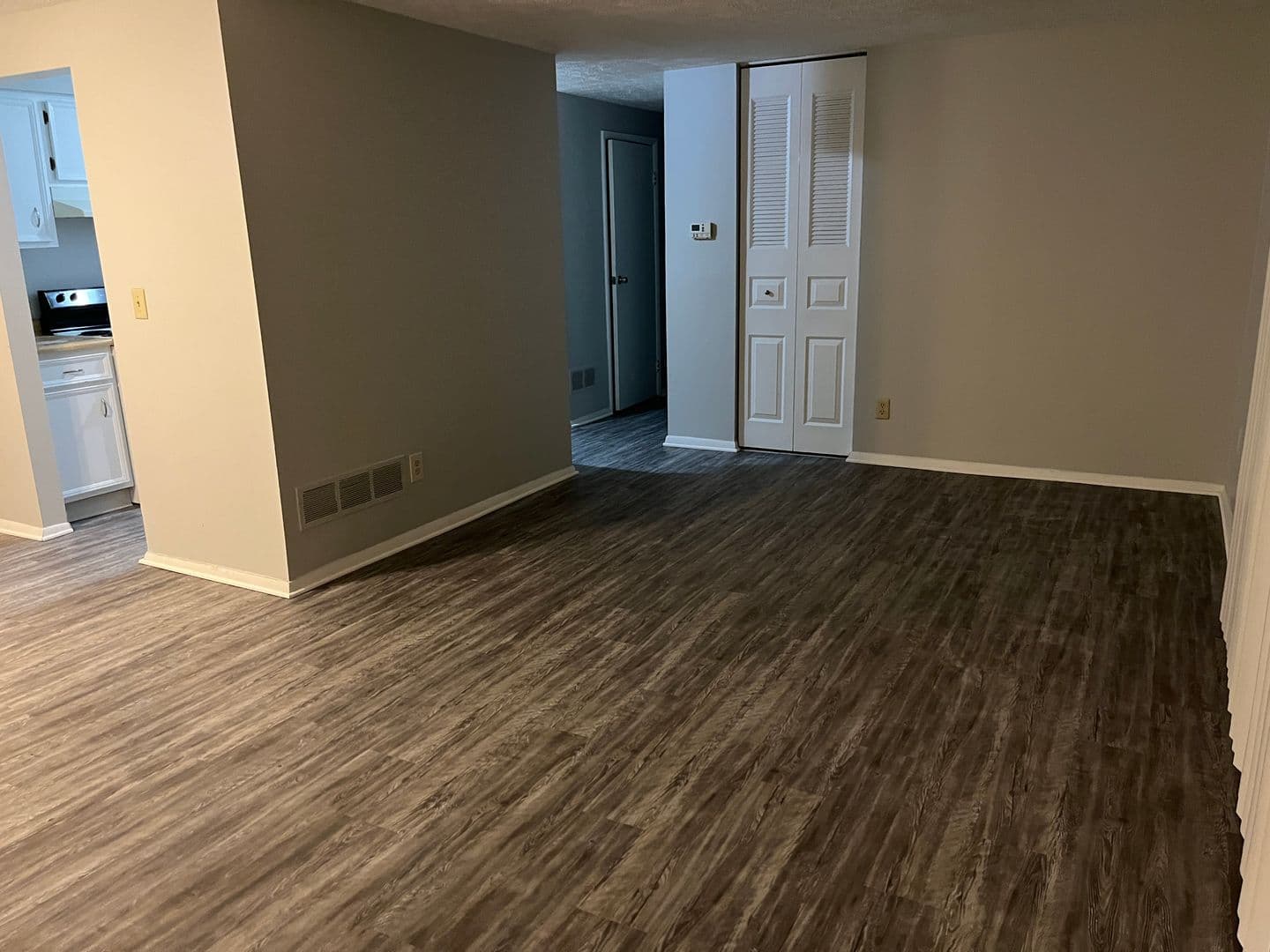 Batavia Apartment: 4582 Roxbury Circle #TD
